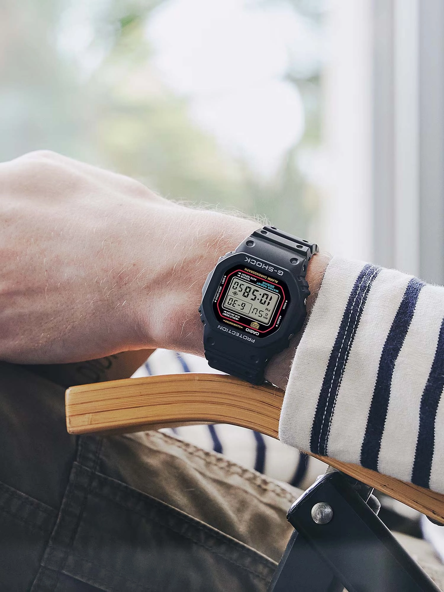 Casio G-Shock ICONIC STYLES Analog Digital Mens Watch DW5600RL-1