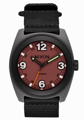 Clutch 42 - Matte Gunmetal / Hot Sauce