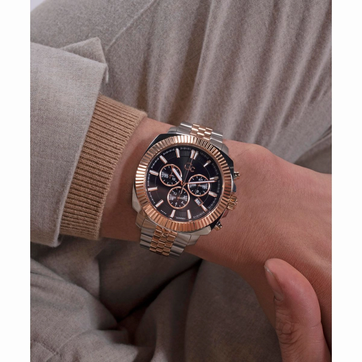 Dress Men Quartz Black Dial Chronograph Stainless Steel Watch Z46001G2MF