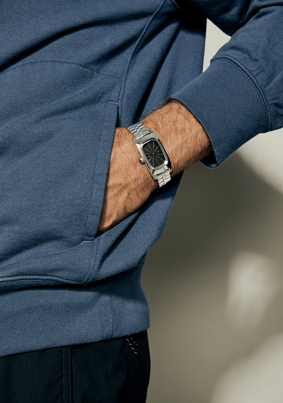 Frankie - Mid Century / Silver / Black