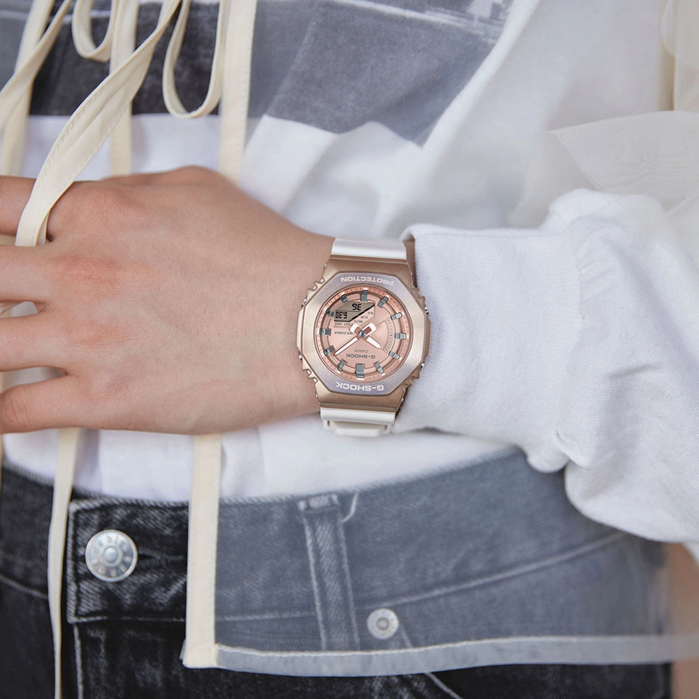 G-Shock GMS2100CW-7A 'Luxurious Journey'