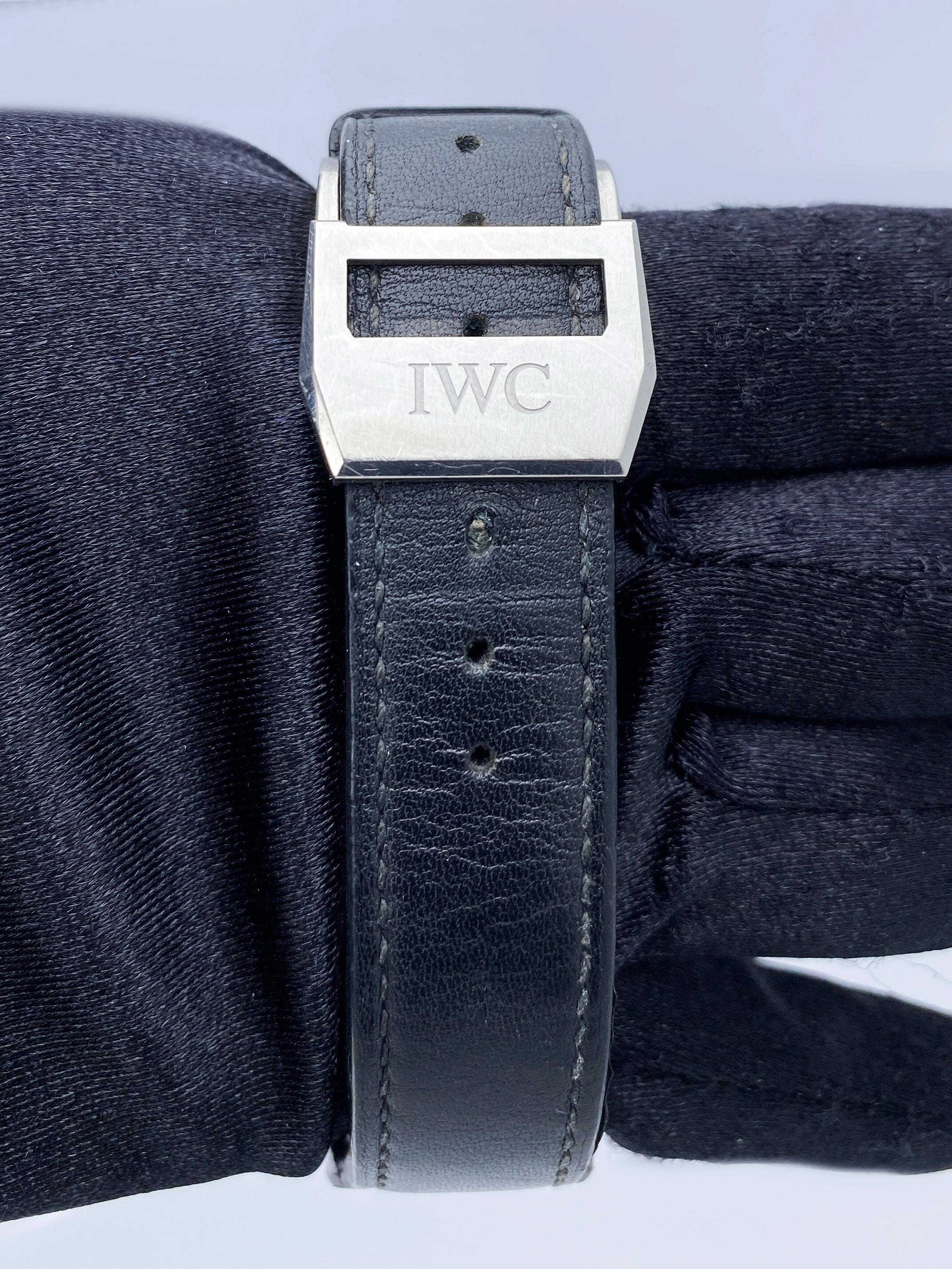 IWC Big Pilot IW501012 "Right-Hander" Edition Mens Watch