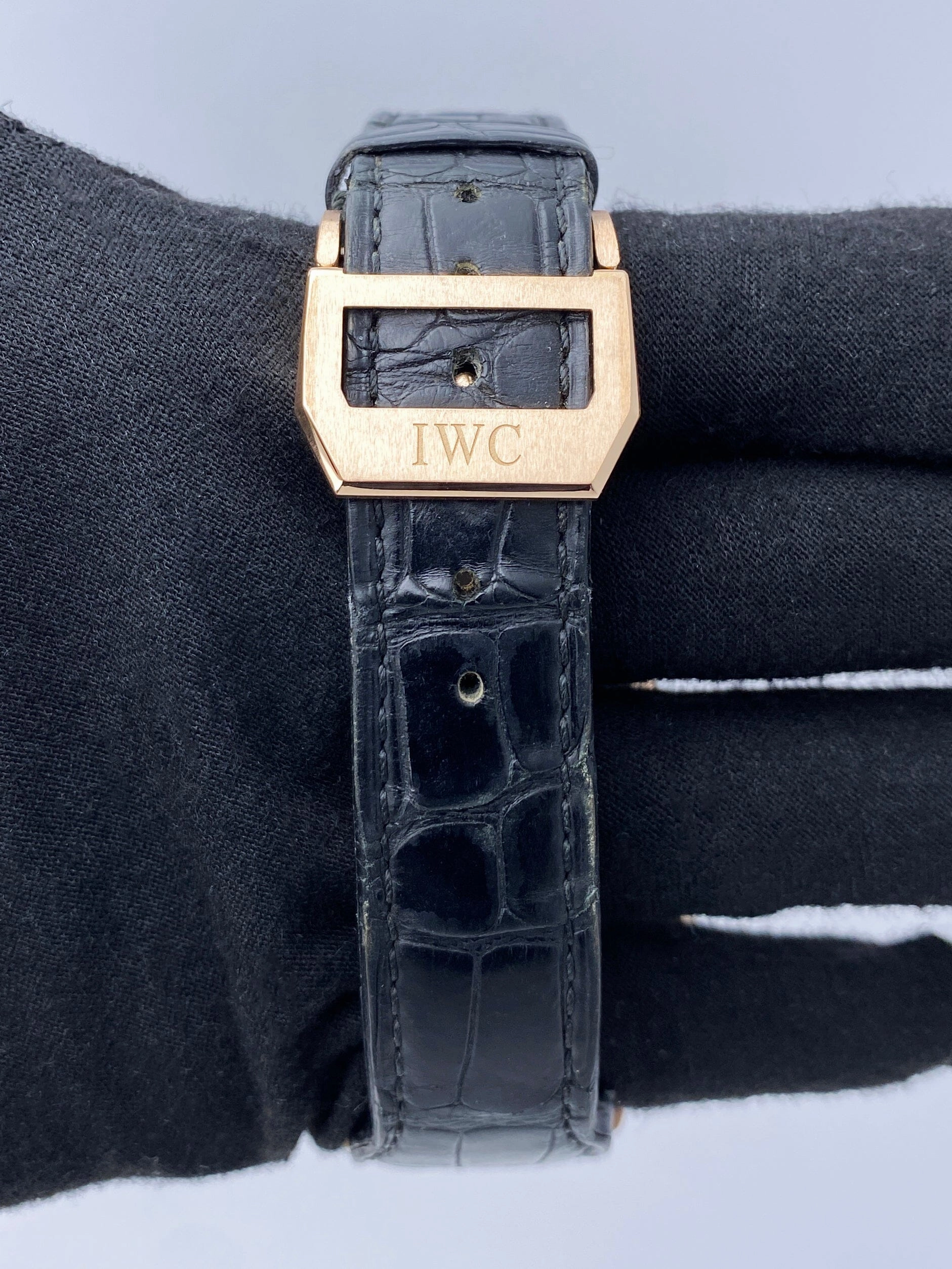 IWC Big Pilot's Perpetual Calendar Boutique Edition IW5026-39 Mens Watch