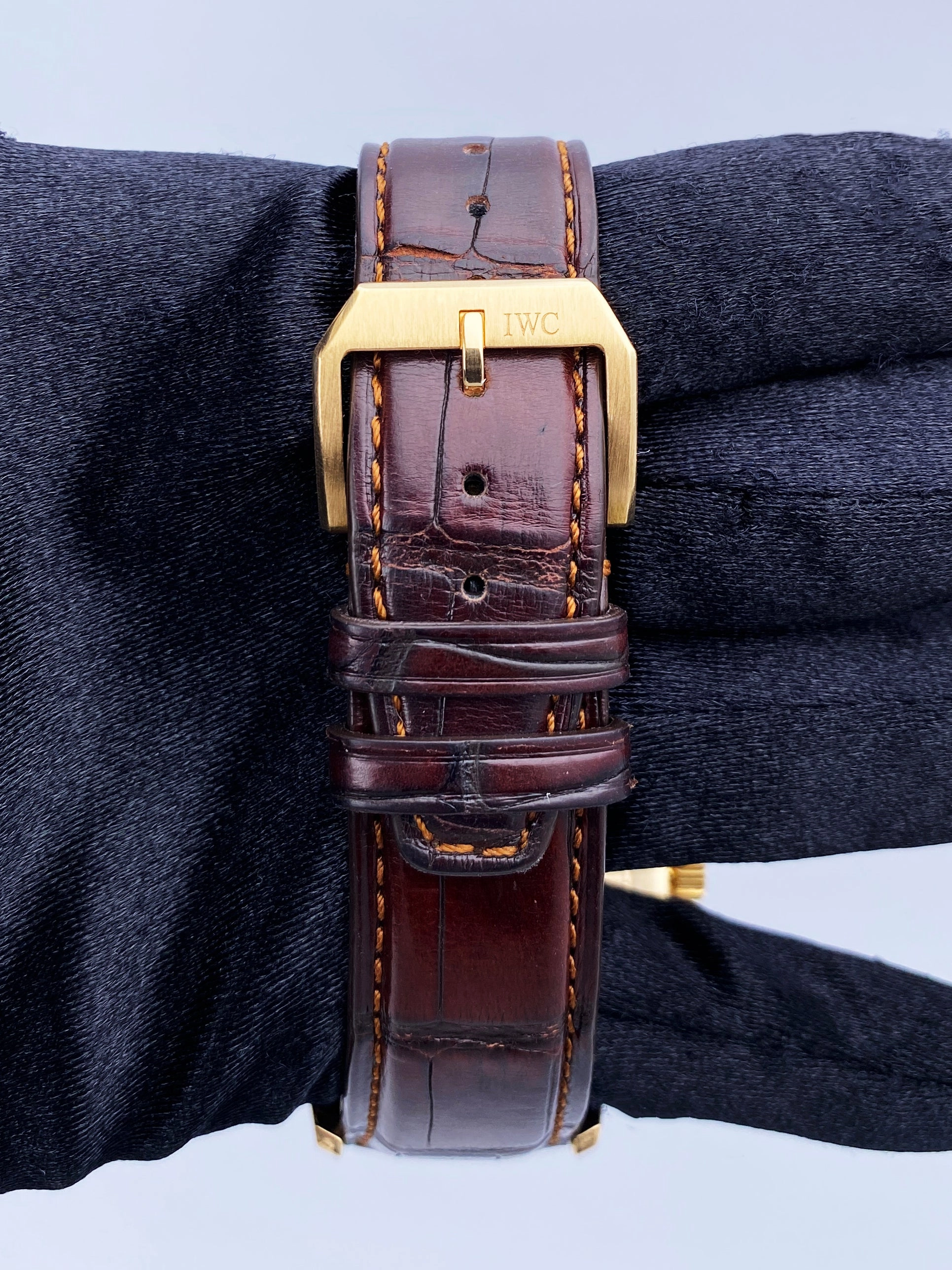 IWC Portugieser IW371402 18K Yellow Gold Mens Watch Box Papers