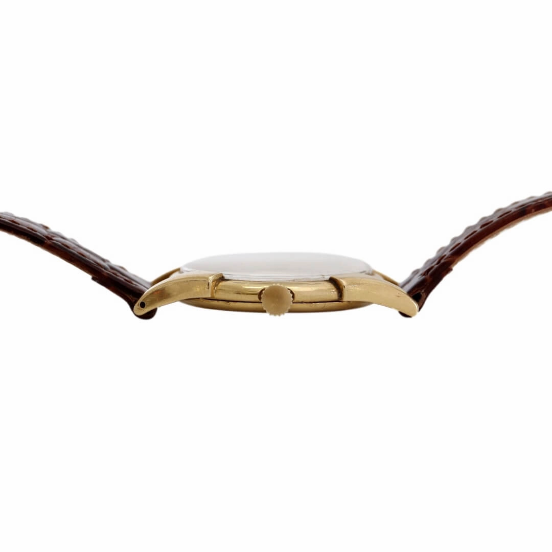 Longines Ref. 5674, 18k Gold, Fancy Lugs, 1940's
