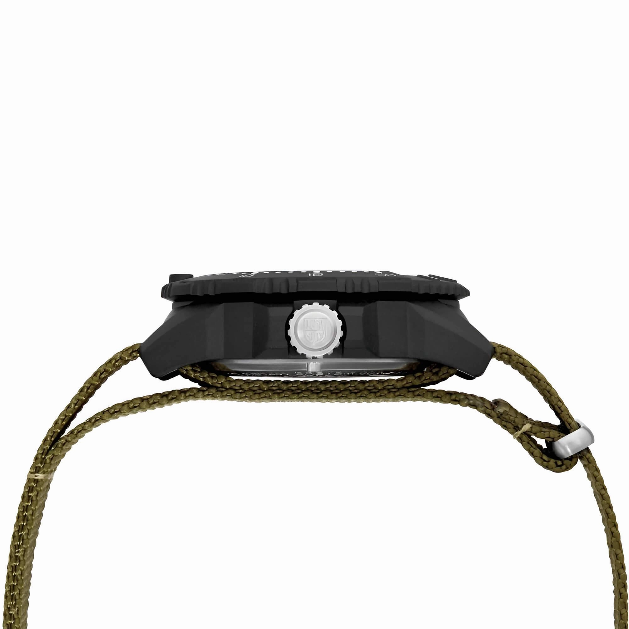 Luminox Men's Quartz Watch - Navy Seal 3600 Series Green Dial Strap Dive | 3617.SET