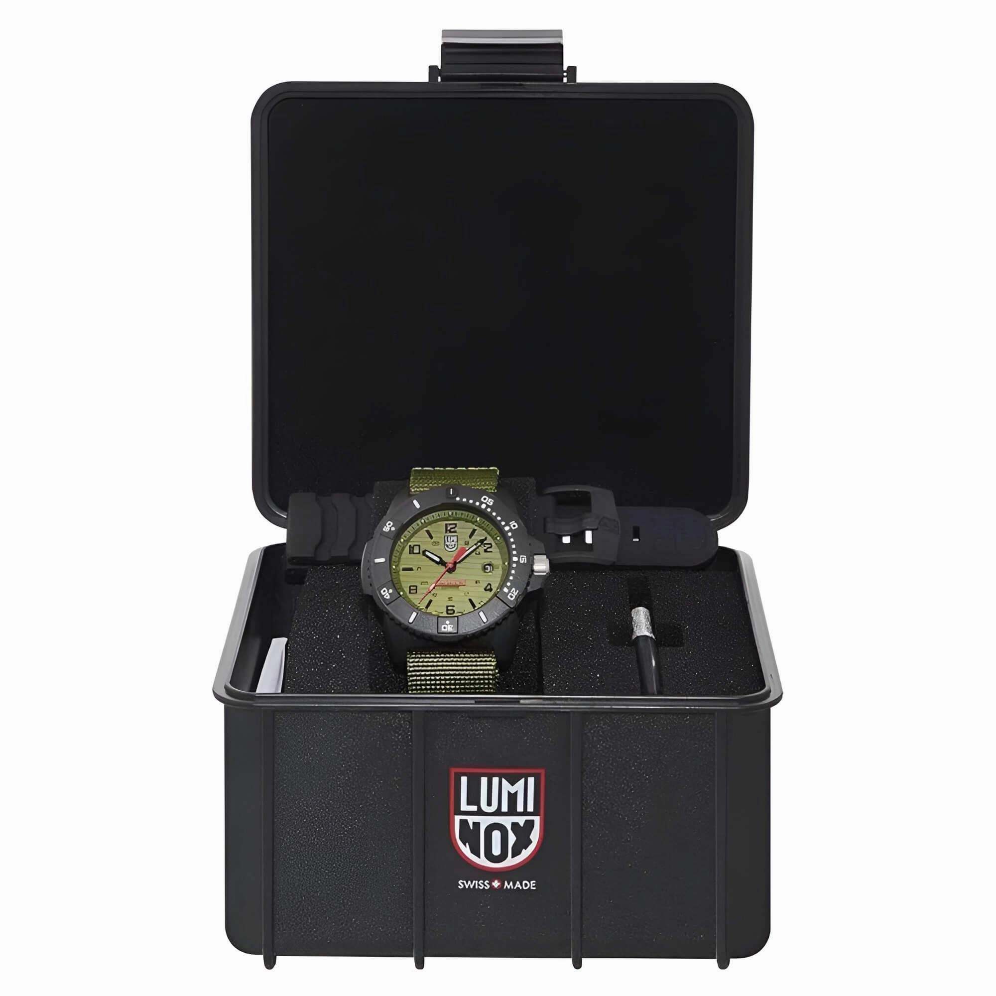 Luminox Men's Quartz Watch - Navy Seal 3600 Series Green Dial Strap Dive | 3617.SET