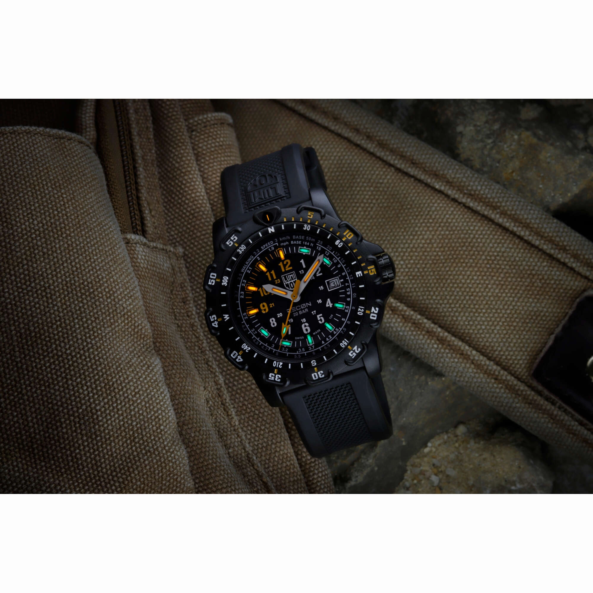 Luminox Men's Watch Set - Recon Point Man Rotating Bezel Black Strap | XL.8825.H.SET