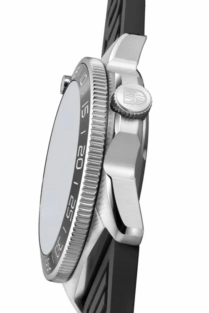 Luminox Pacific Diver 42mm 3100 Series Watch
