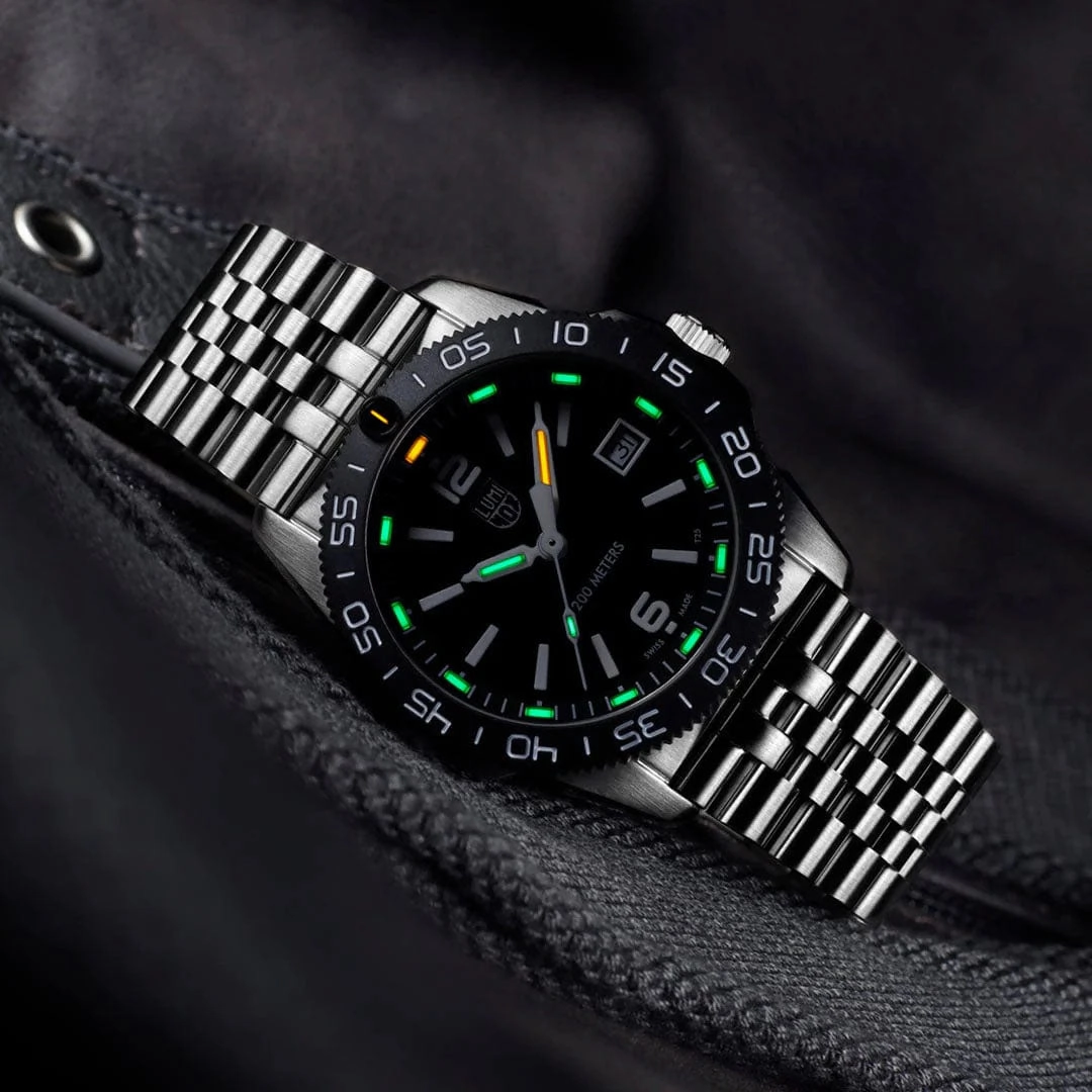 Luminox Pacific Diver Ripple Collection 3120M Series Watch