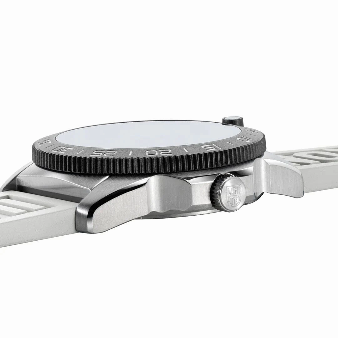 Luminox Pacific Diver Ripple Collection 3120M Series Watch