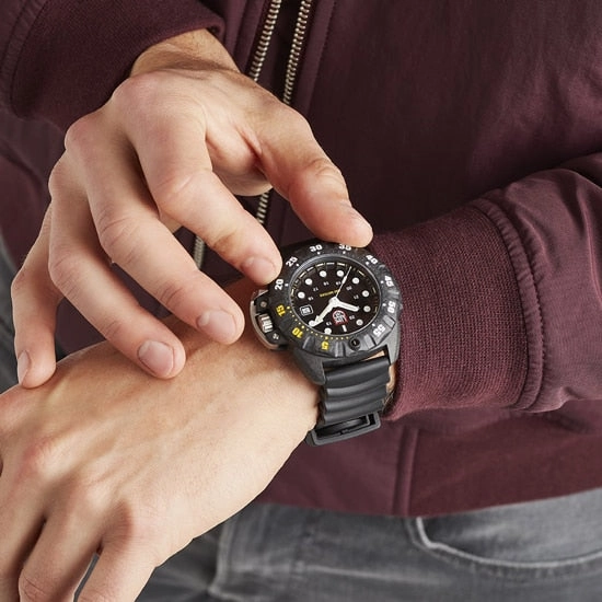 Luminox Scott Cassell Deep Dive Watch XS.1555