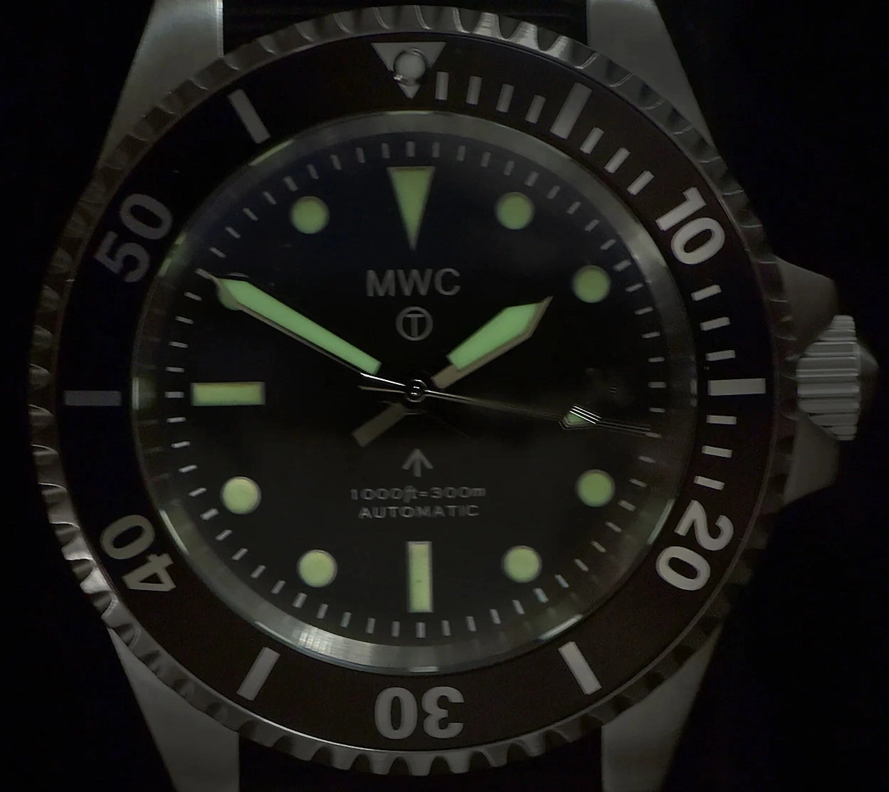 MWC 24 Jewel 1982 Pattern 300m Automatic Military Divers Watch with Sapphire Crystal on a Matching Stainless Steel Bracelet (Non Date Version)