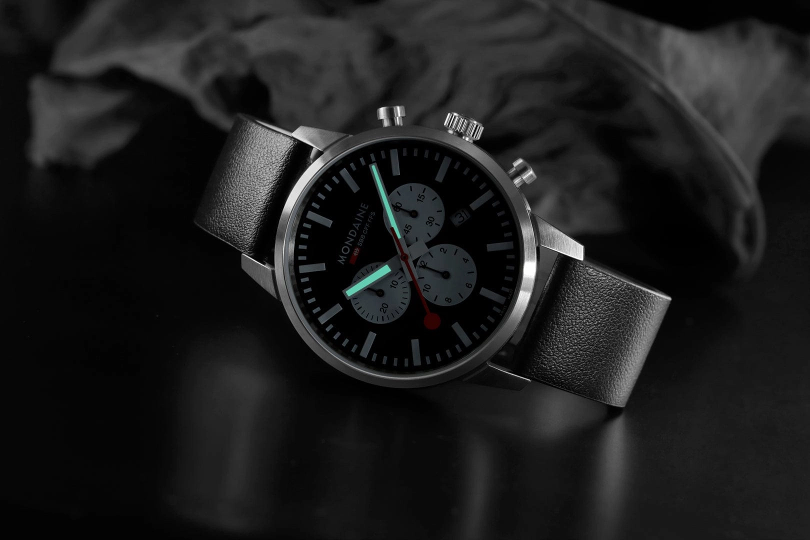 NEO, Brushed Steel, 41 mm, Black Vegan Grape Leather