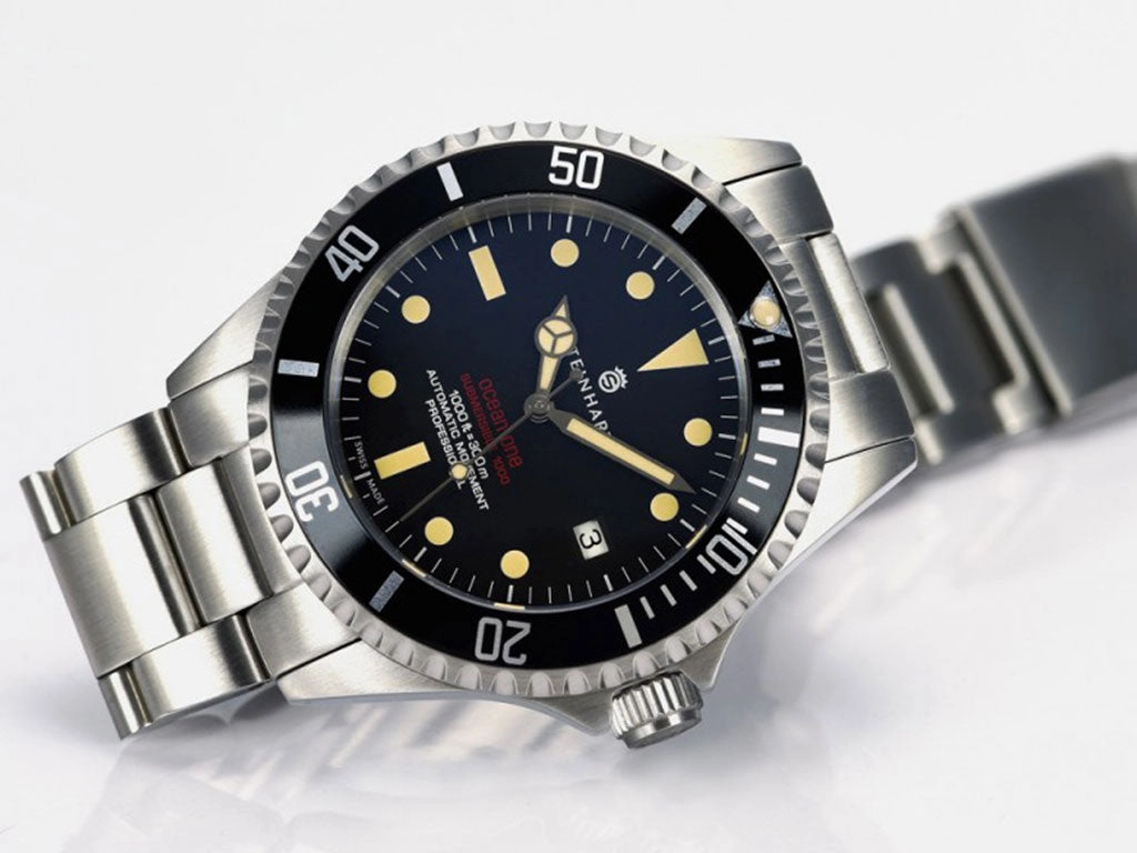 Ocean One Vintage Red