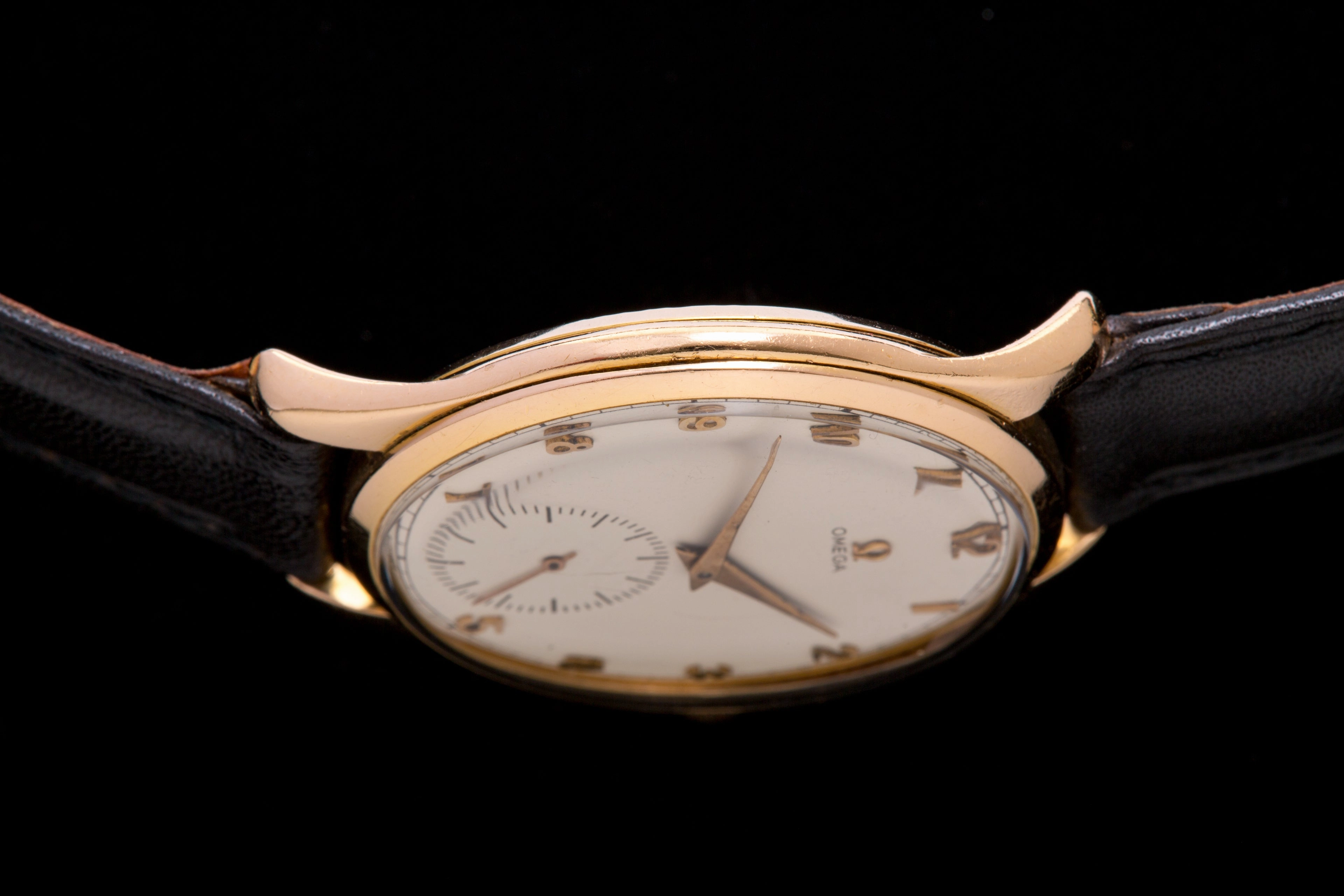 Omega 18ct Gold gents dress watch