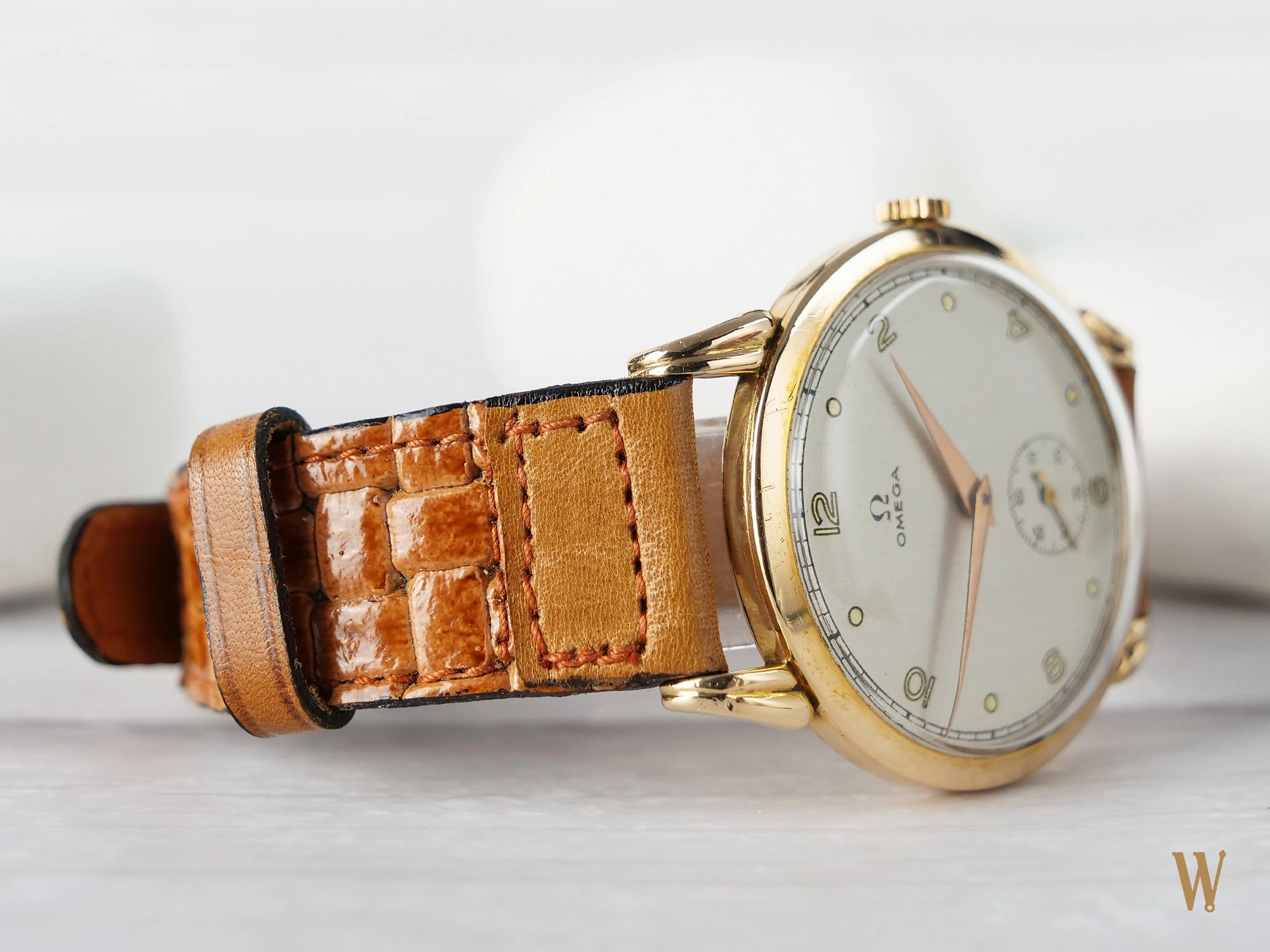 Omega 18ct Gold Gents Jumbo dress watch