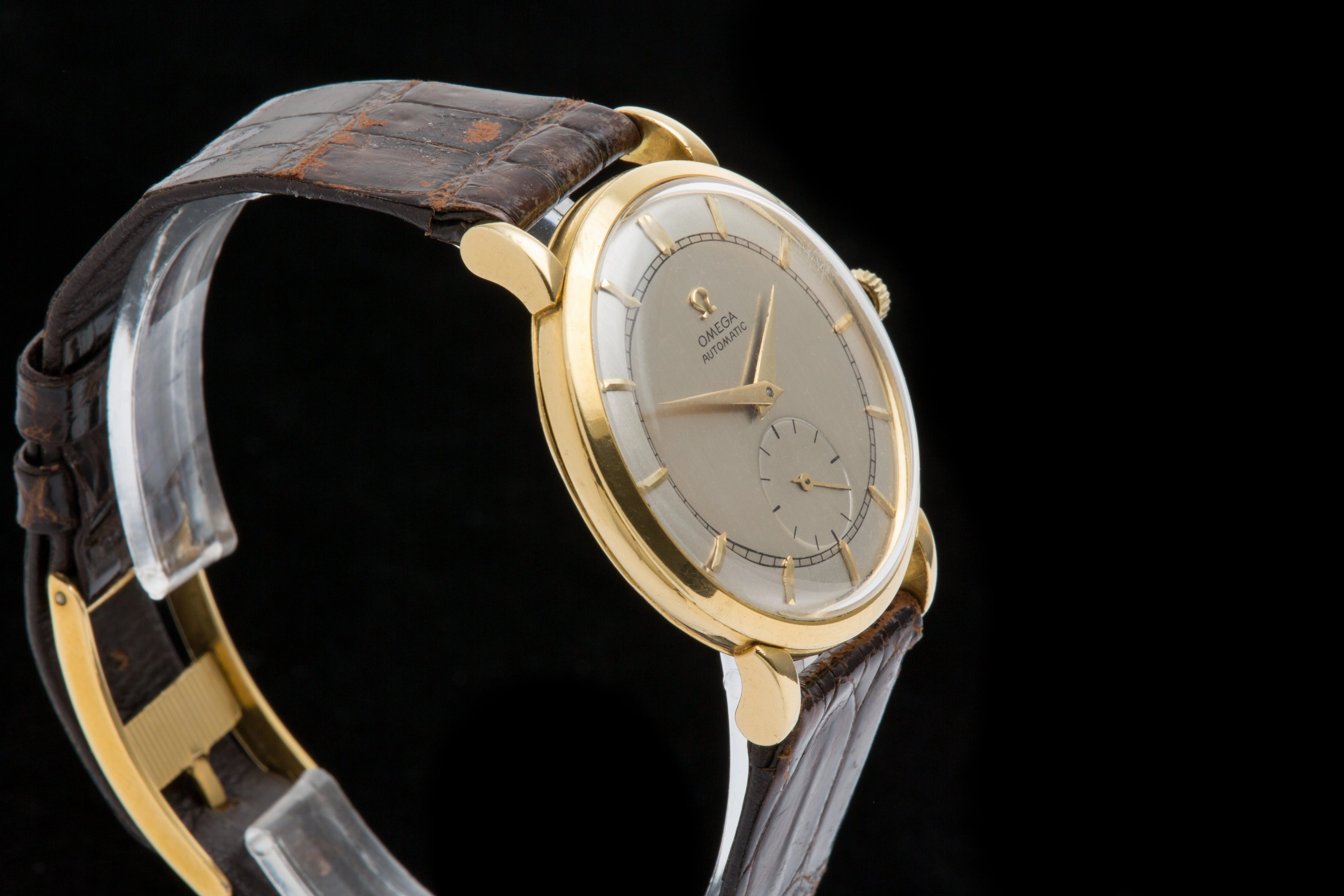 Omega 18ct gold vintage automatic dress watch