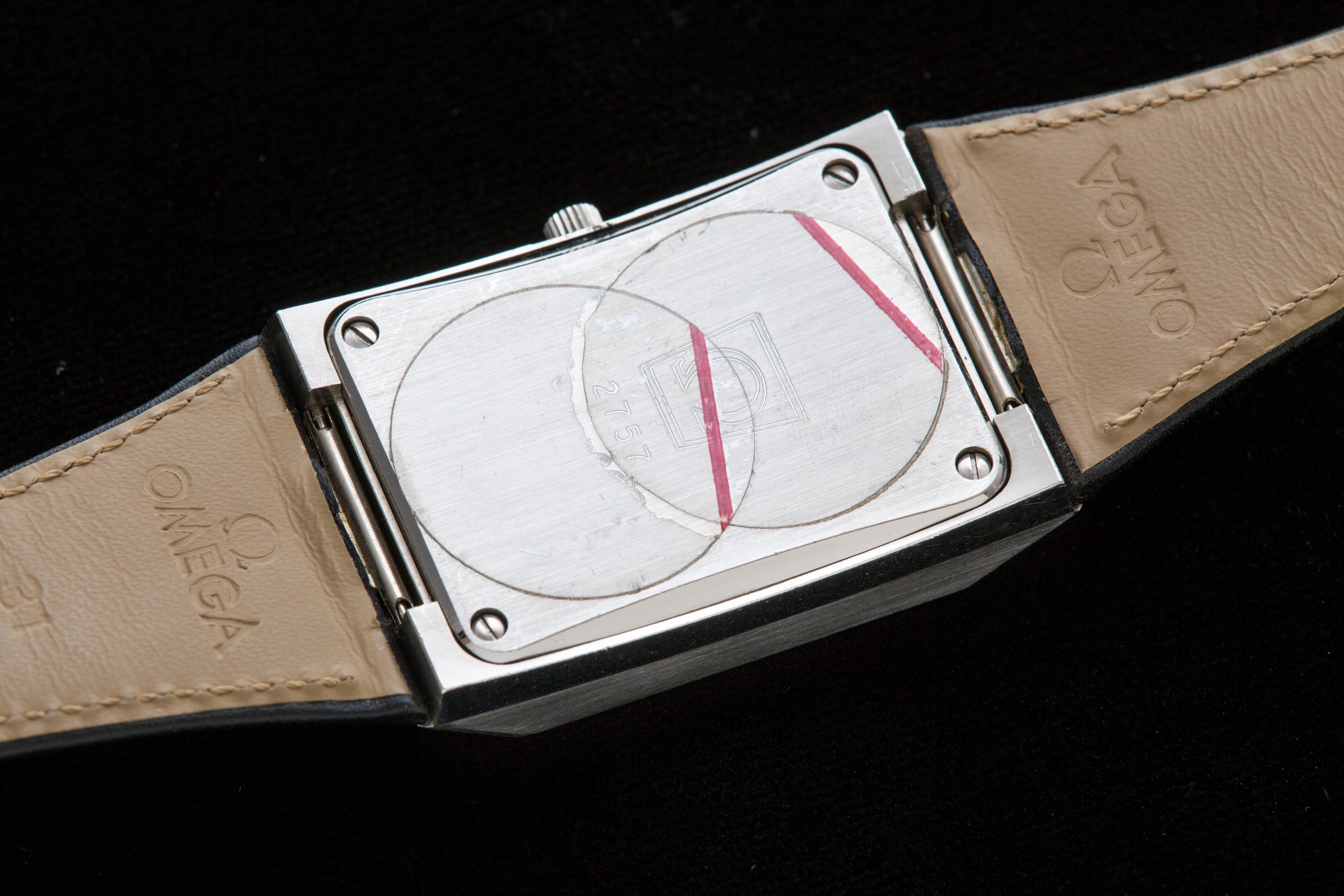 Omega 2.4 MHz Waffle dial