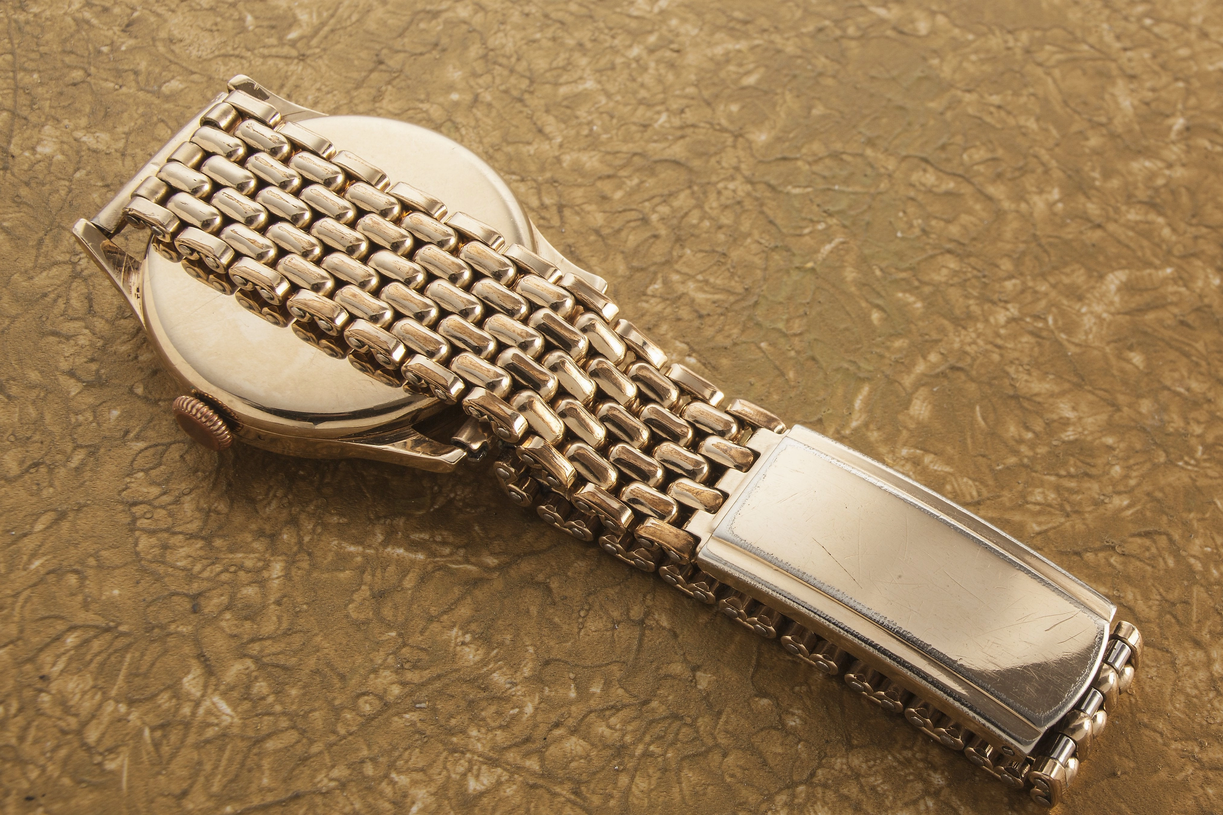 Omega 30 T2 solid gold - SOLD
