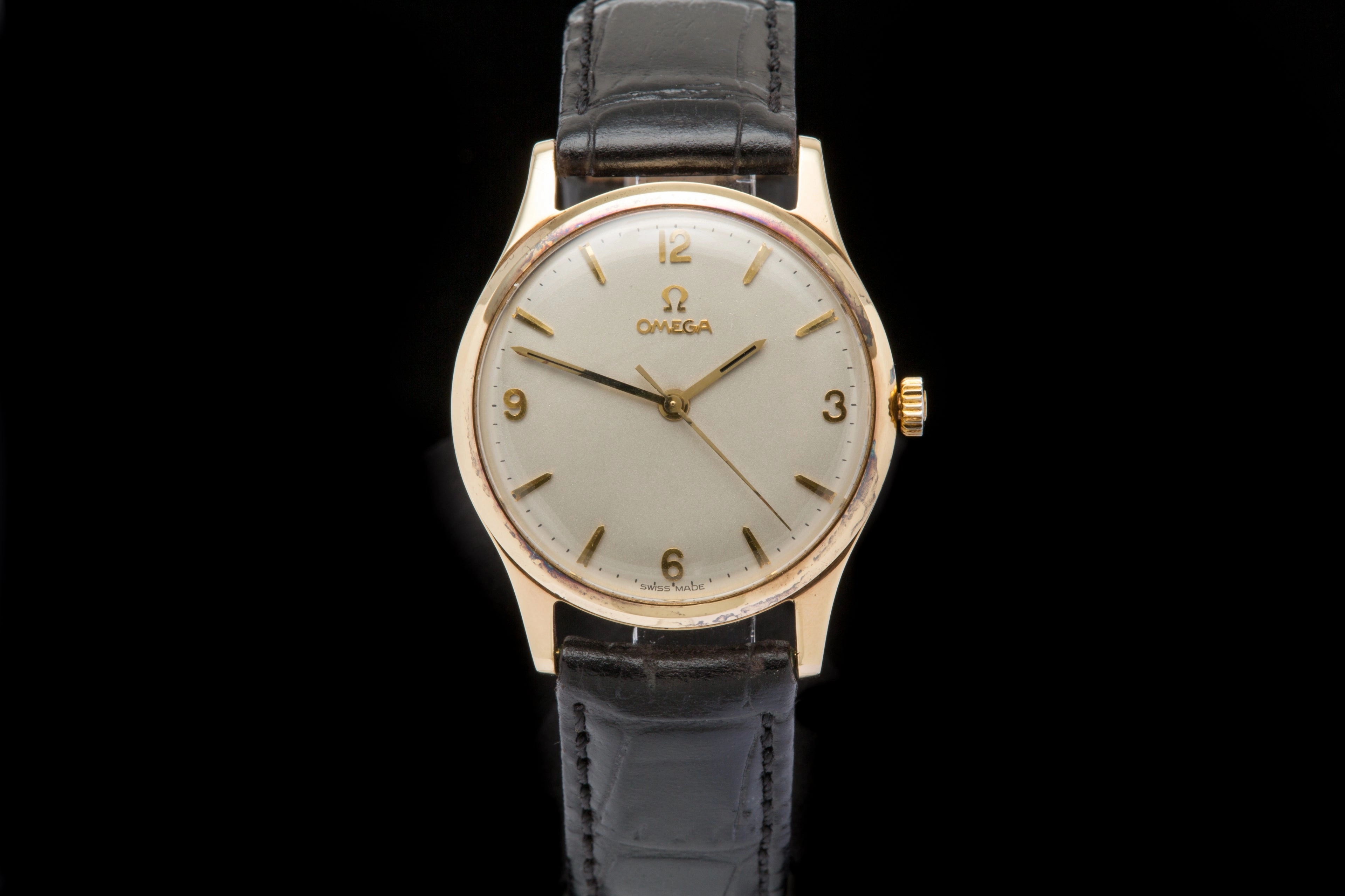 Omega 9 ct gold gents dress watch
