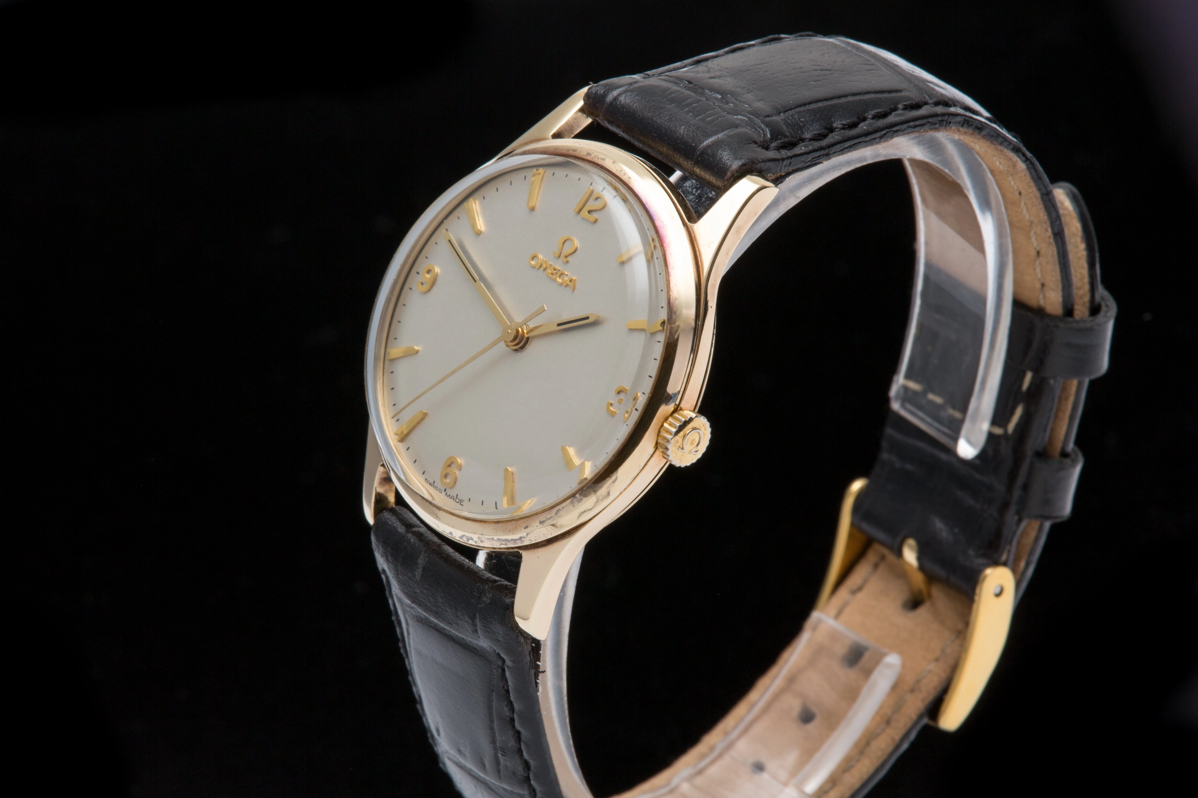 Omega 9 ct gold gents dress watch