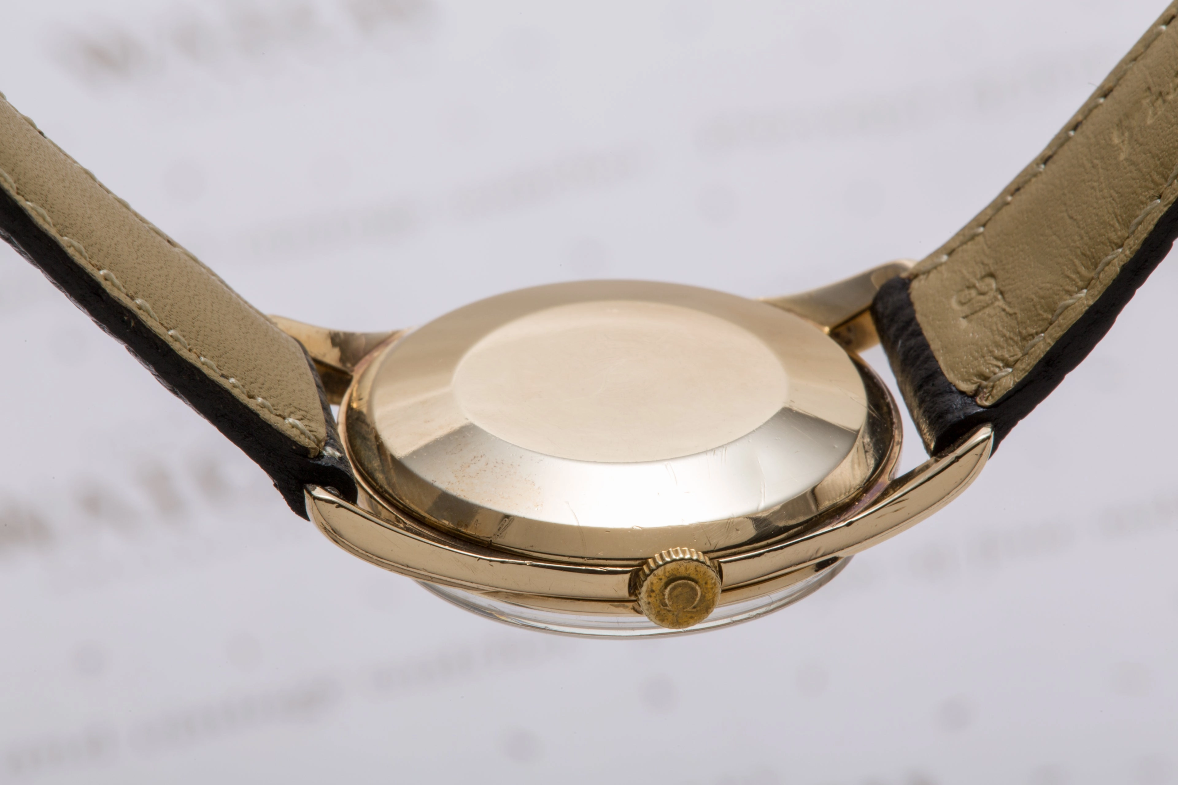 Omega Cal 286  9 ct Gold Denison case - SOLD