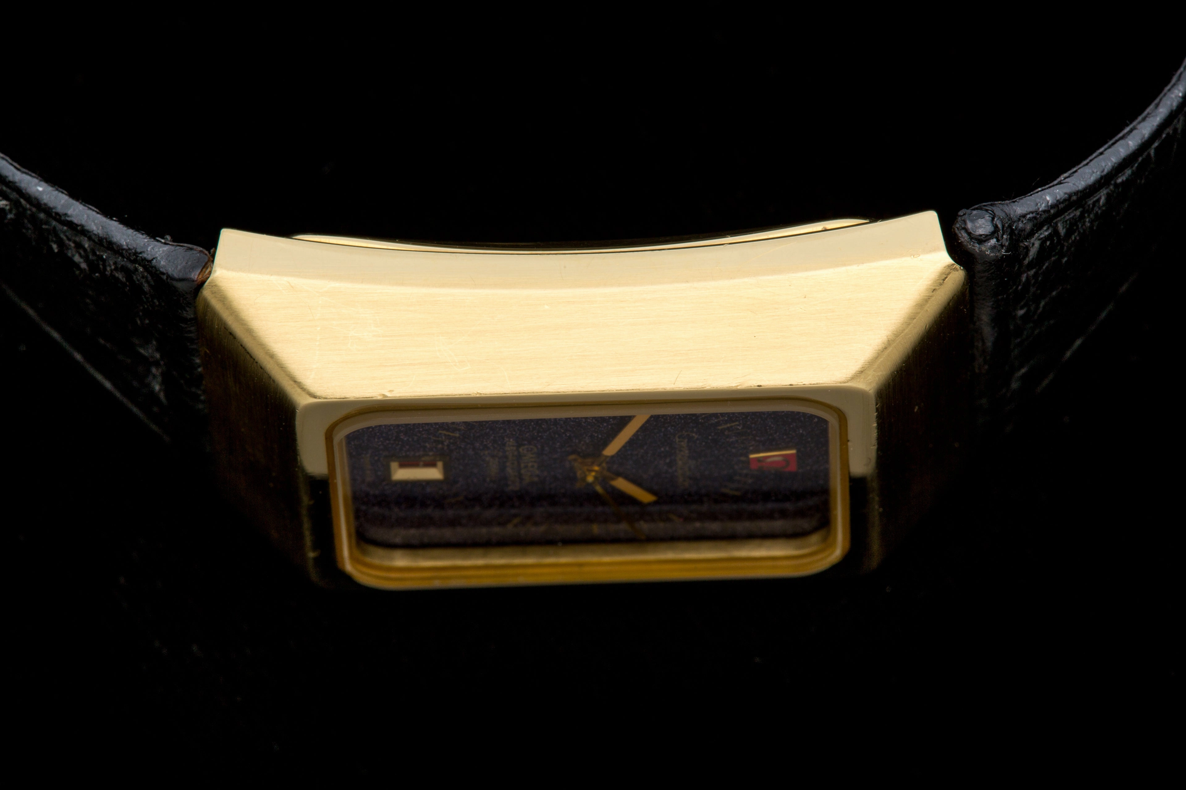 Omega constellation Mega Quartz stardust 18ct gold