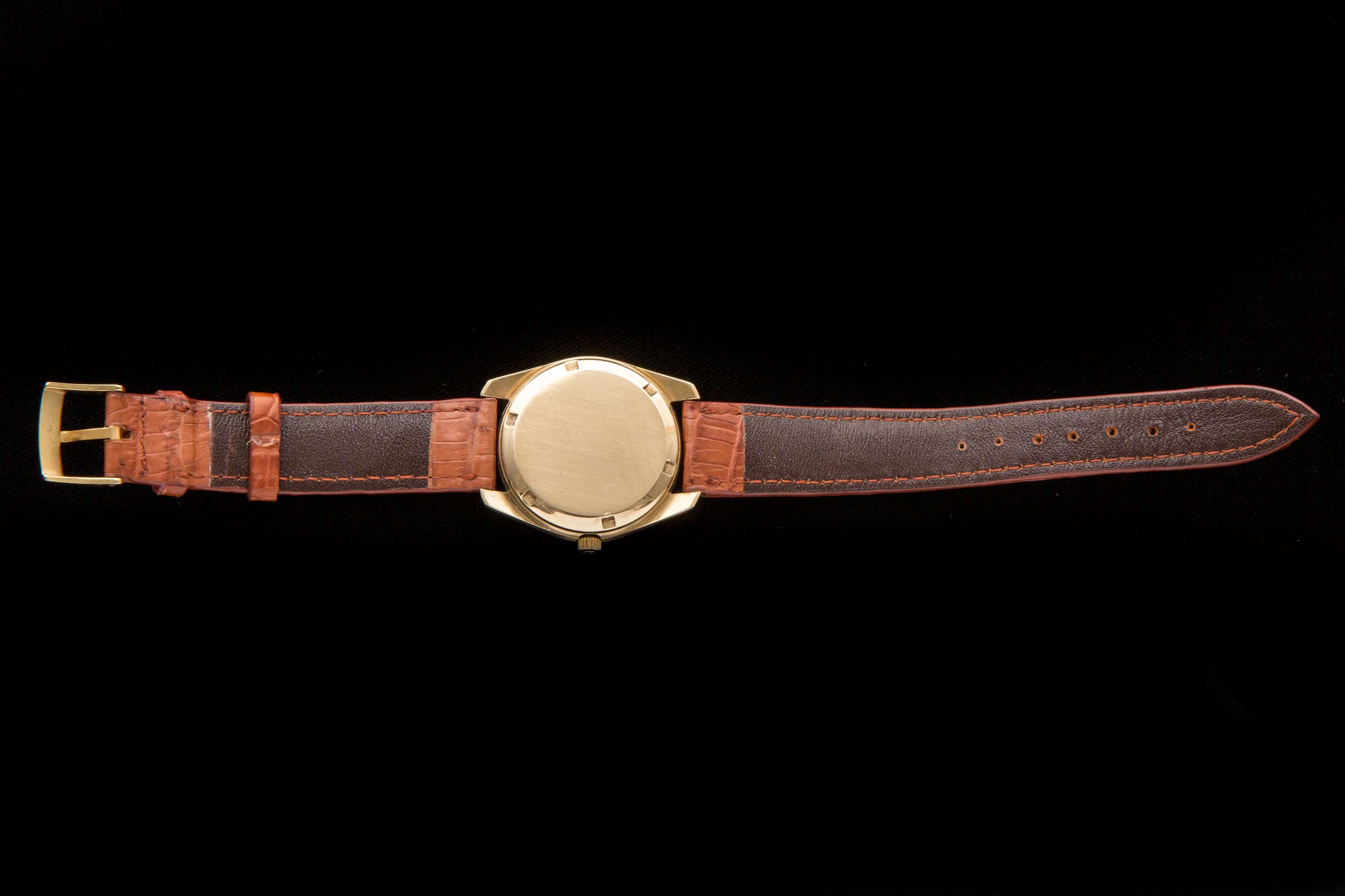 Omega F300 solid gold