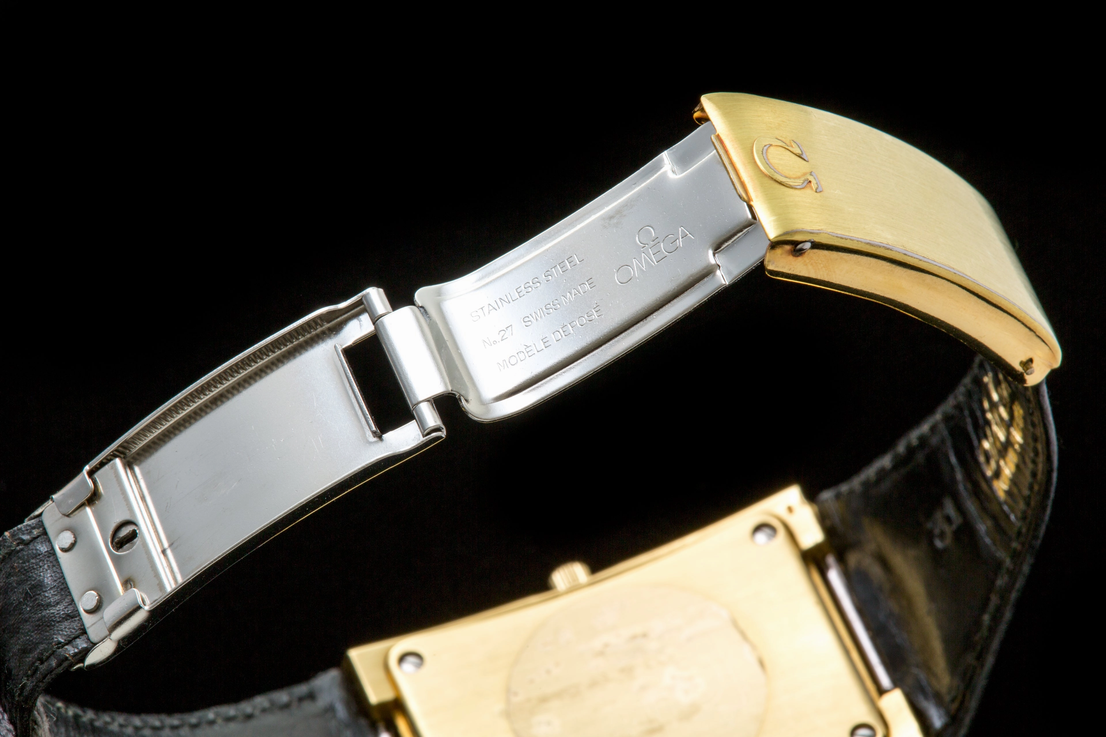 Omega Megaquartz Stardust 18ct gold SOLD