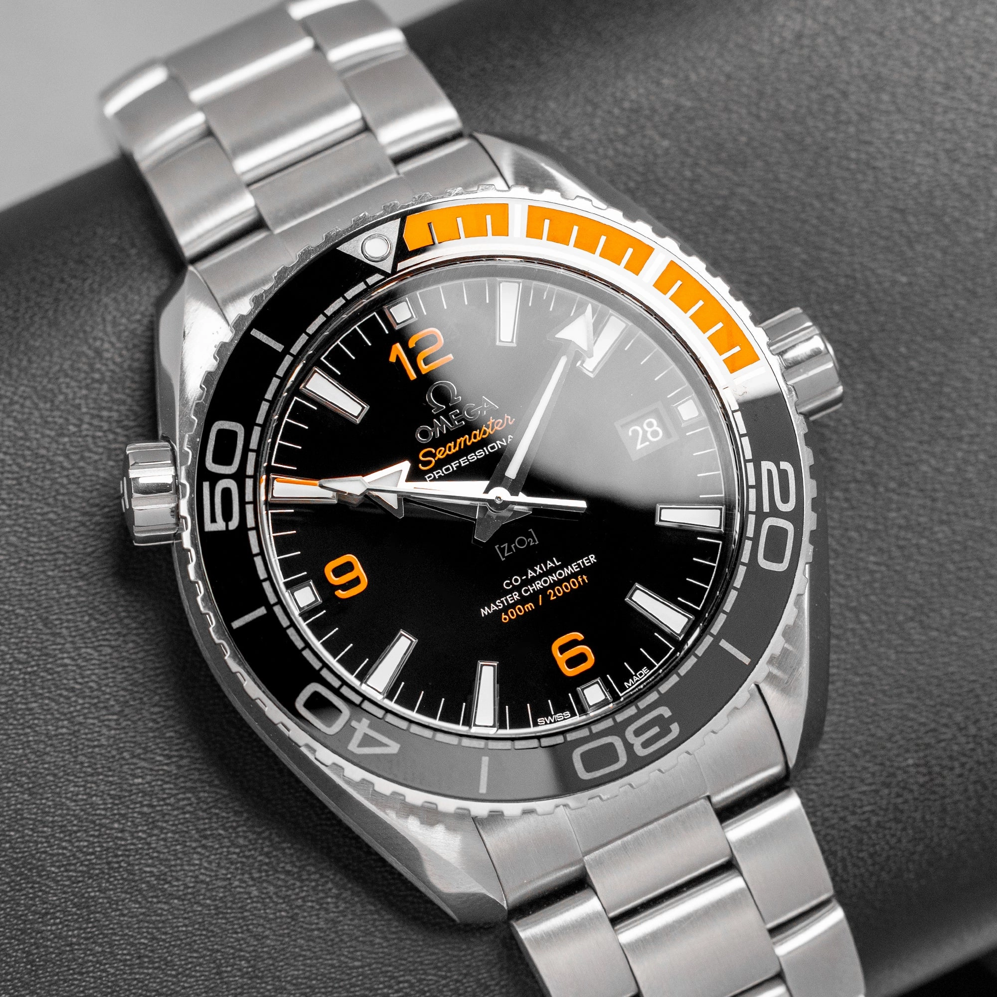 Omega Planet Ocean 215.30.44.21.01.002