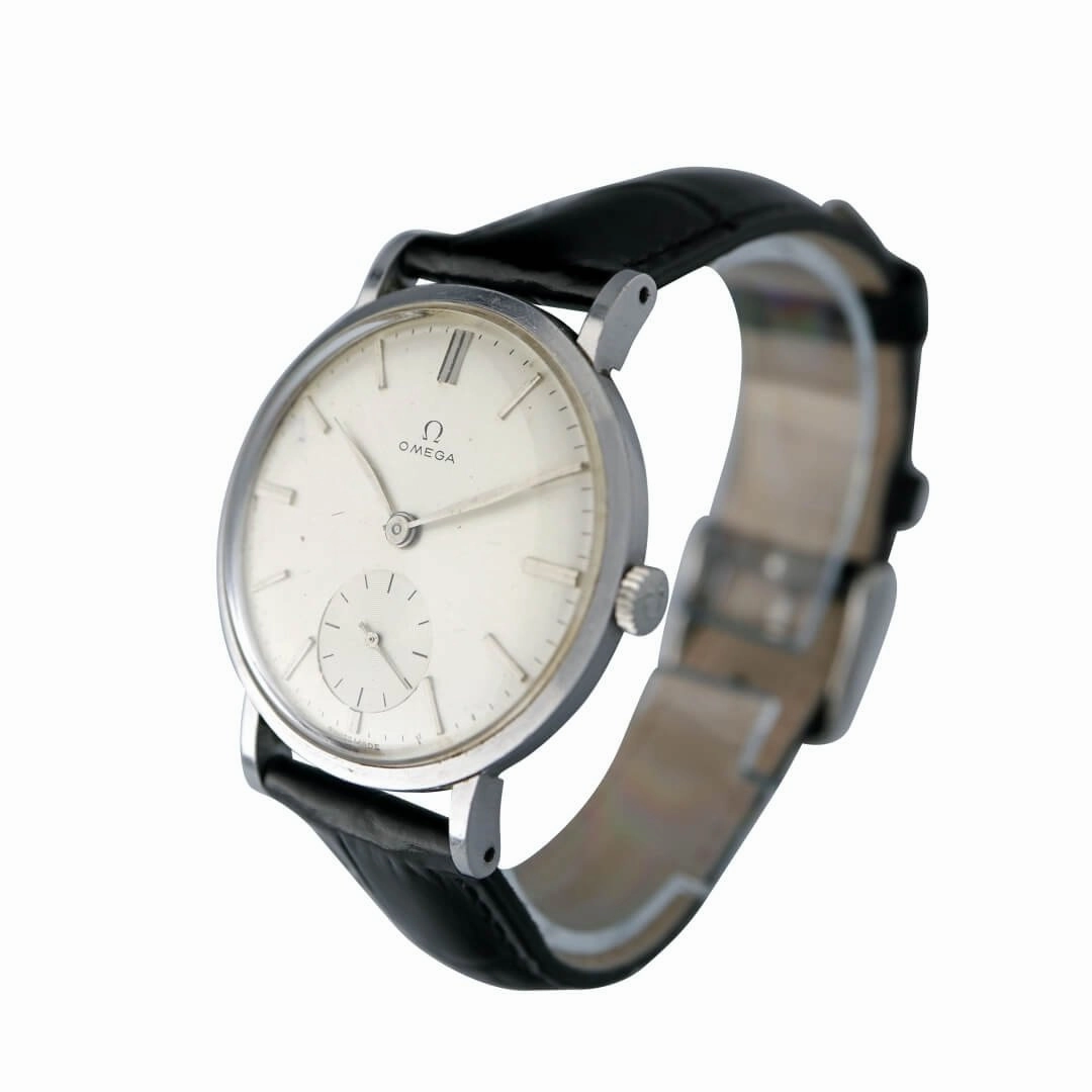Omega Ref. 2417-1, 1945 Men's Vintage Watch