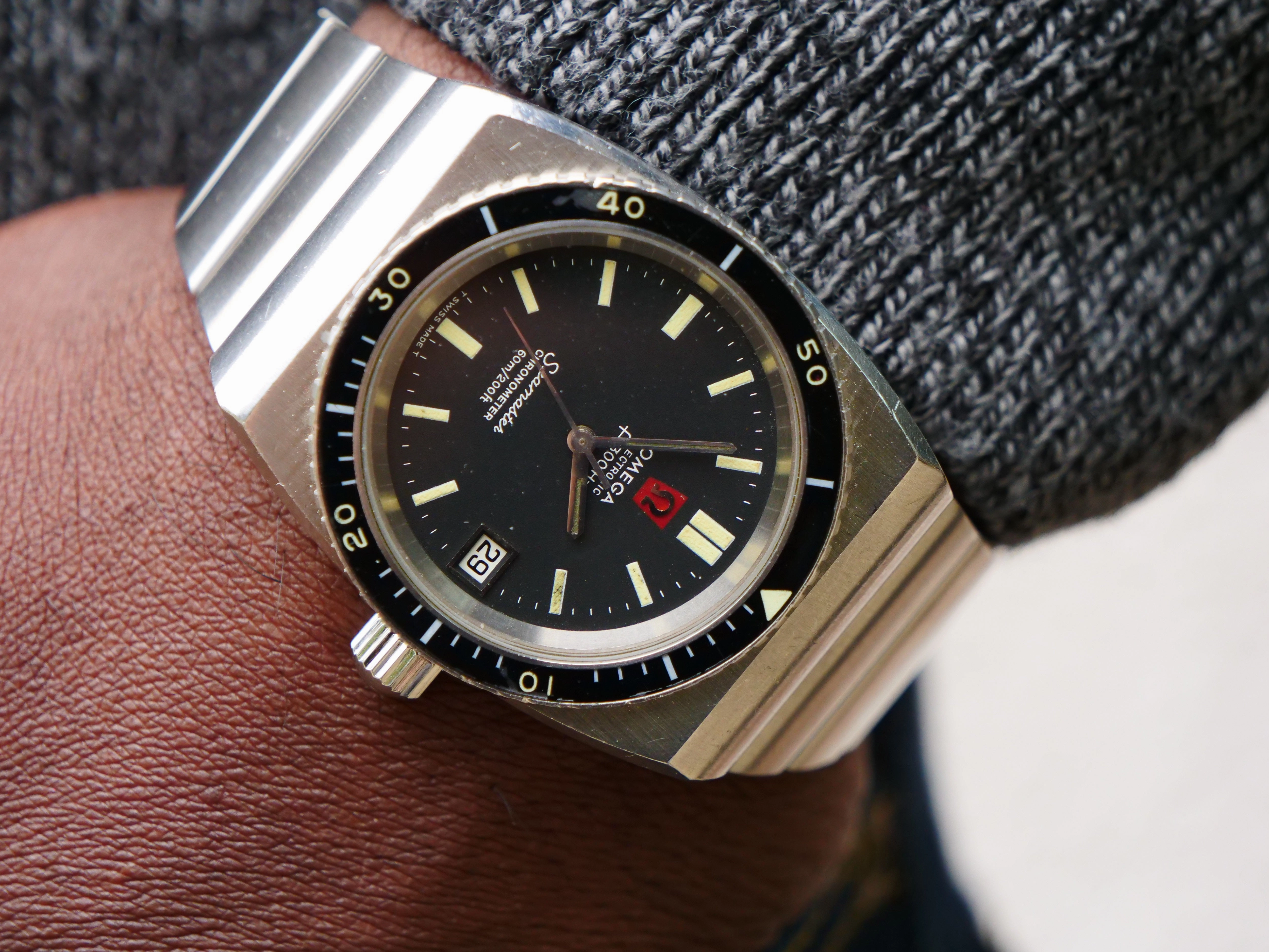 Omega Seamaster 60 F300 Speedmaster 125 case style.