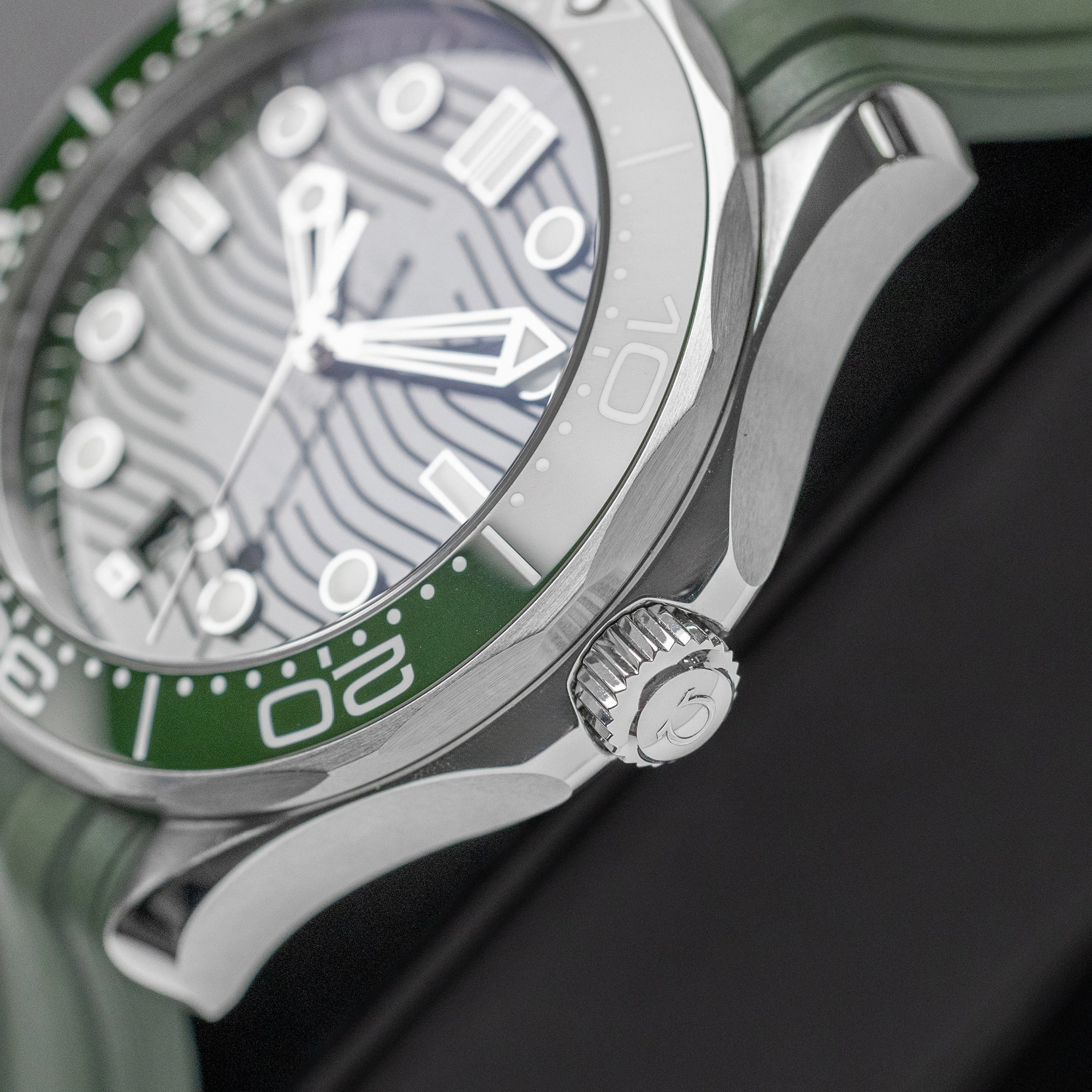 Omega Seamaster Diver 210.32.42.20.10.001