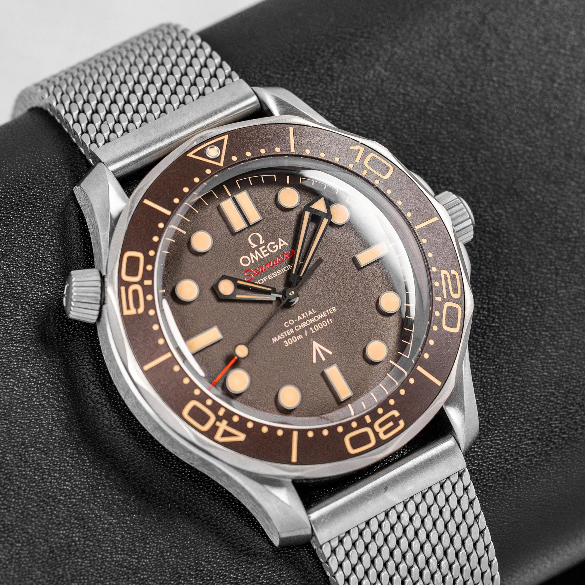 Omega Seamaster Diver 300M 007 210.90.42.20.01.001