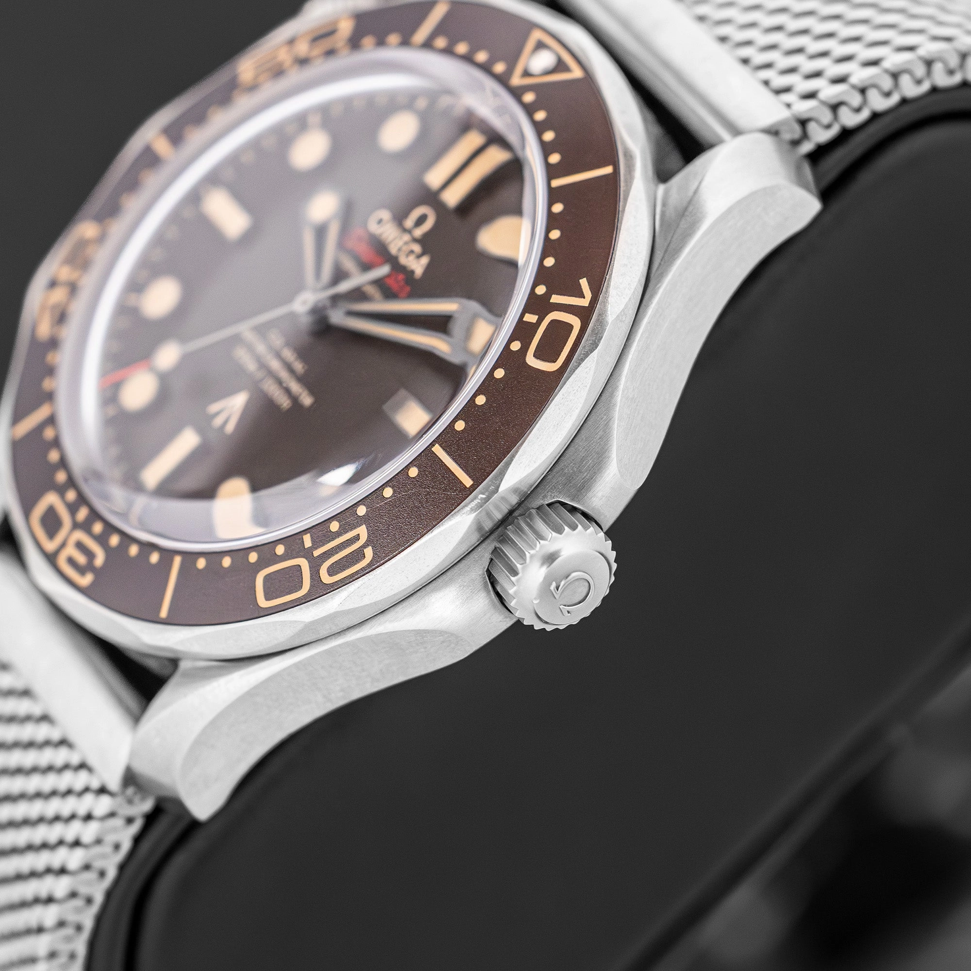 Omega Seamaster Diver 300M 007 210.90.42.20.01.001