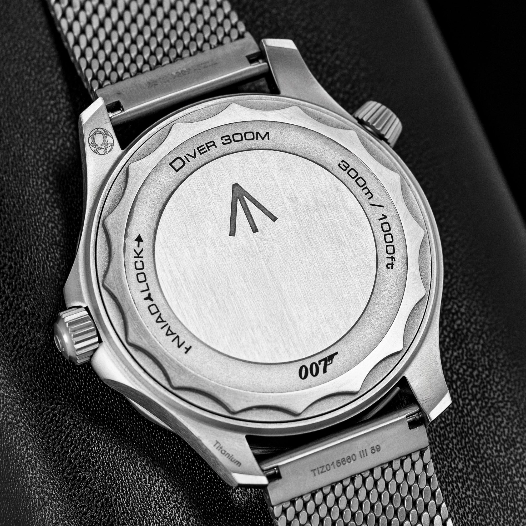 Omega Seamaster Diver 300M 007 210.90.42.20.01.001