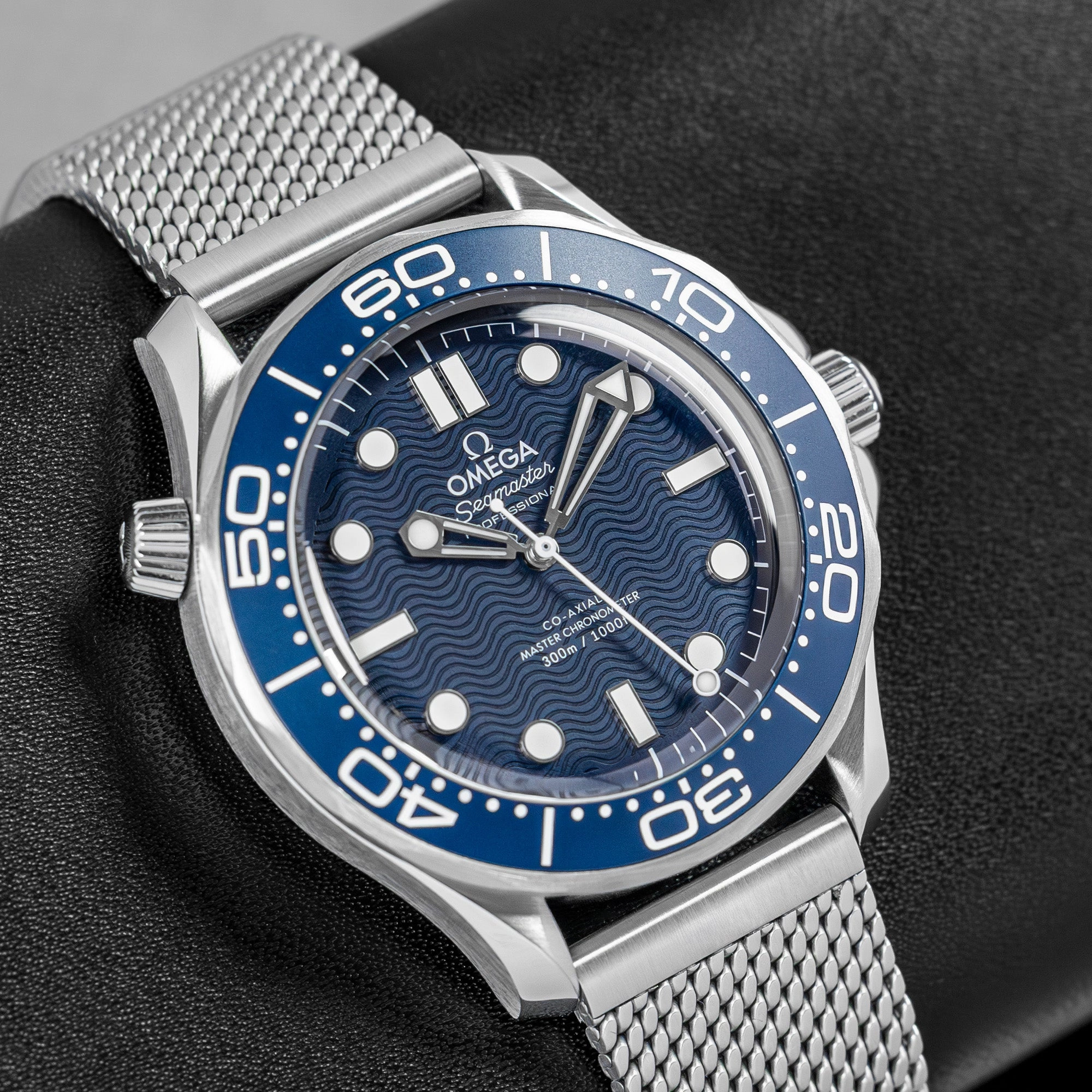 Omega` Seamaster Diver 300M 210.30.42.20.03.002