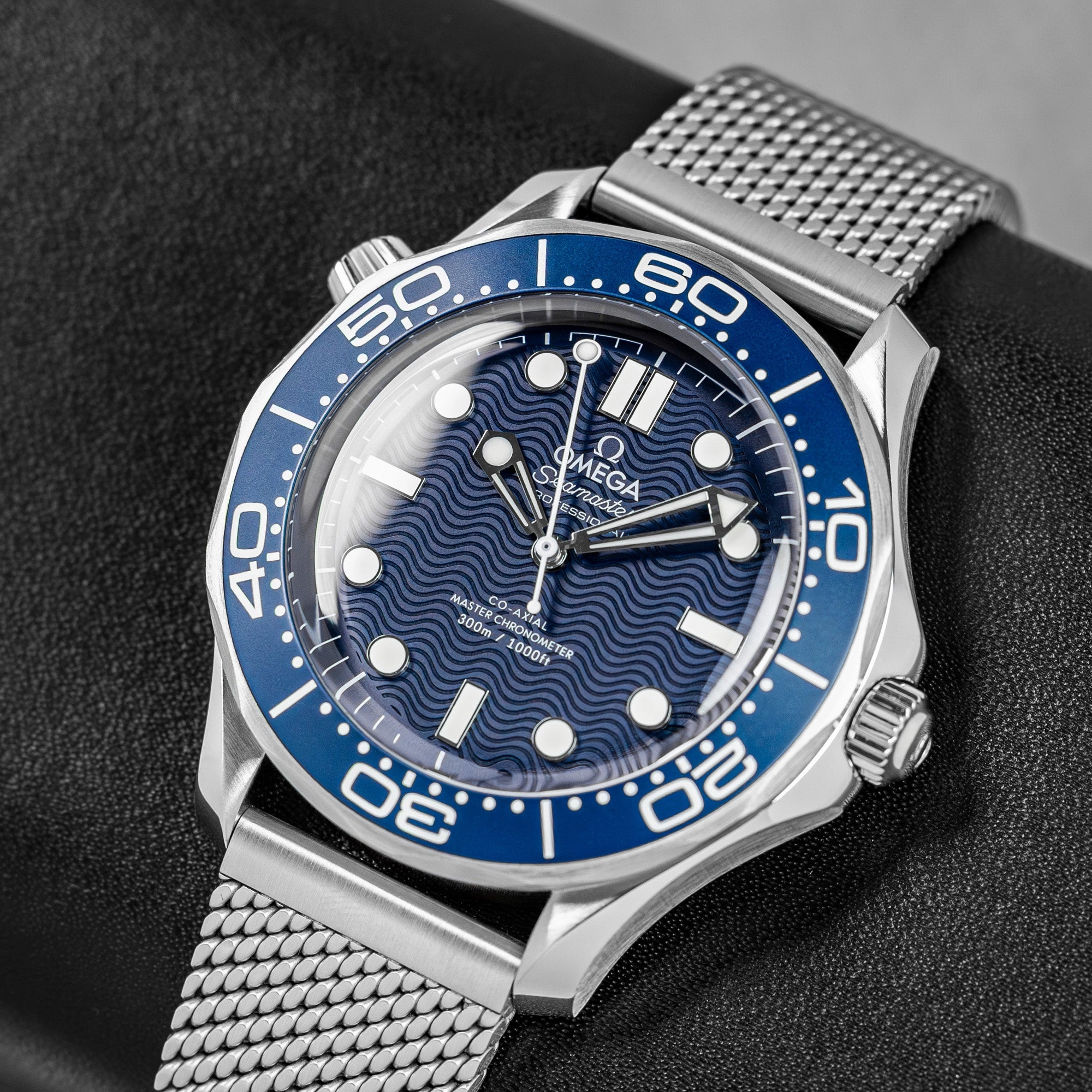 Omega` Seamaster Diver 300M 210.30.42.20.03.002