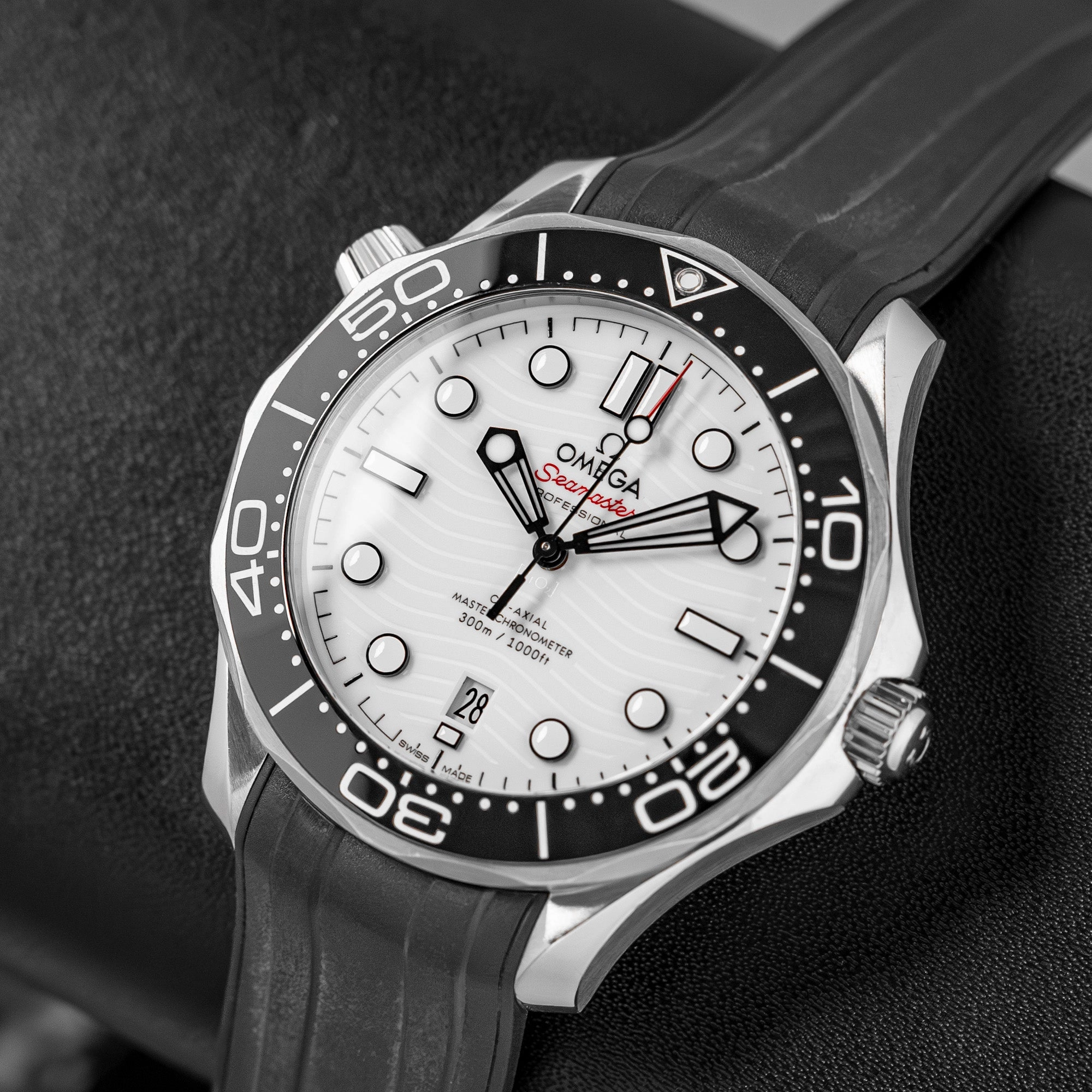 Omega Seamaster Diver 300M 210.32.42.20.04.001
