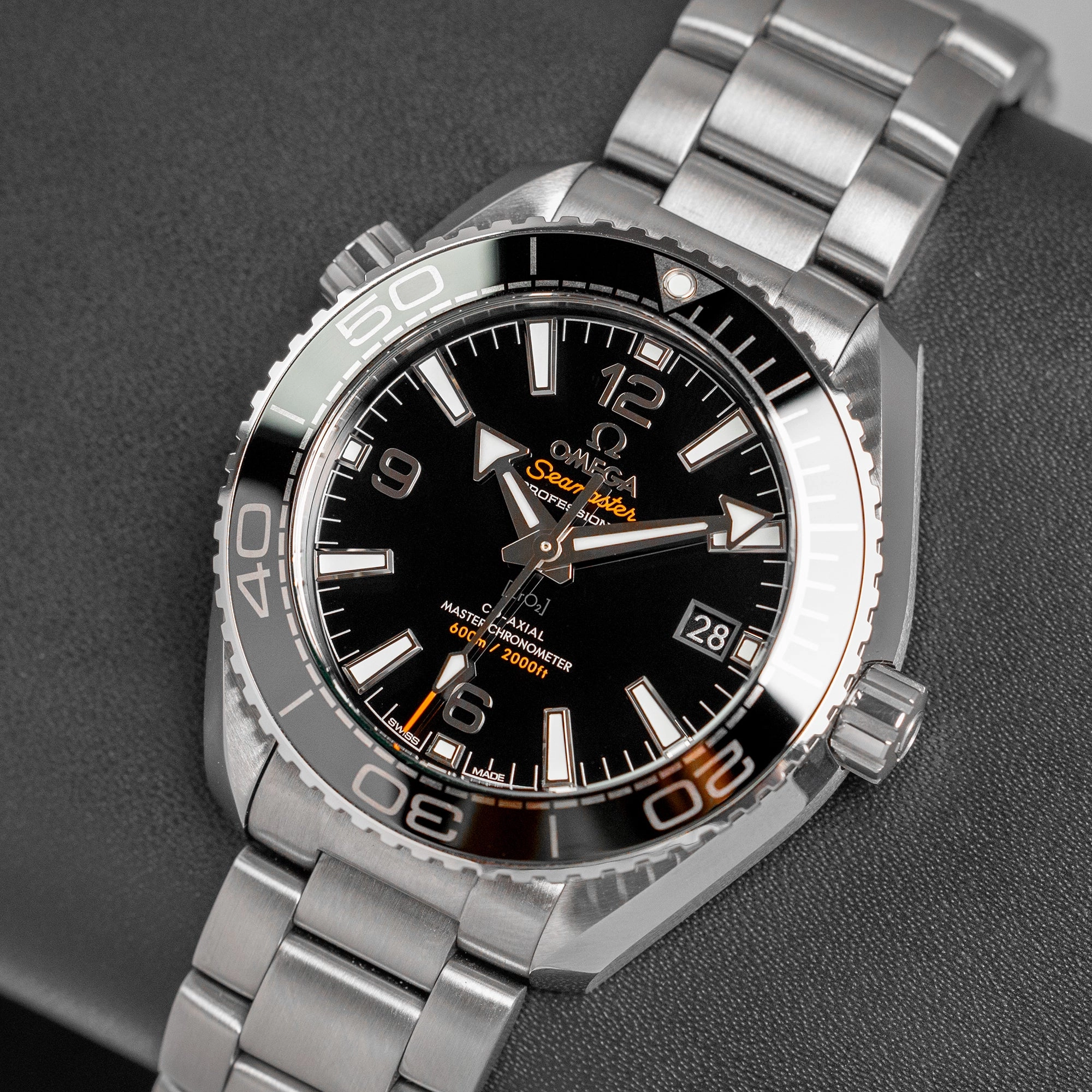 Omega Seamaster Planet Ocean 21530402001001