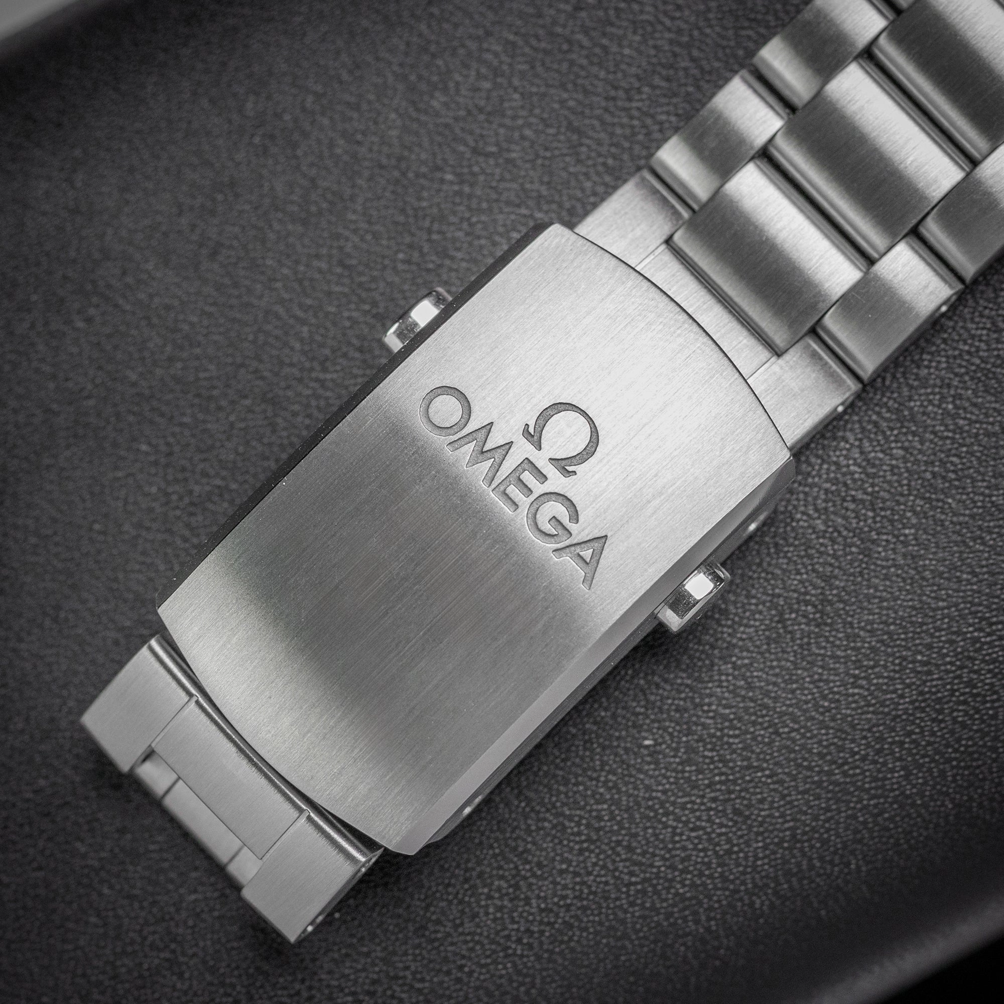 Omega Seamaster Planet Ocean 21530402001001