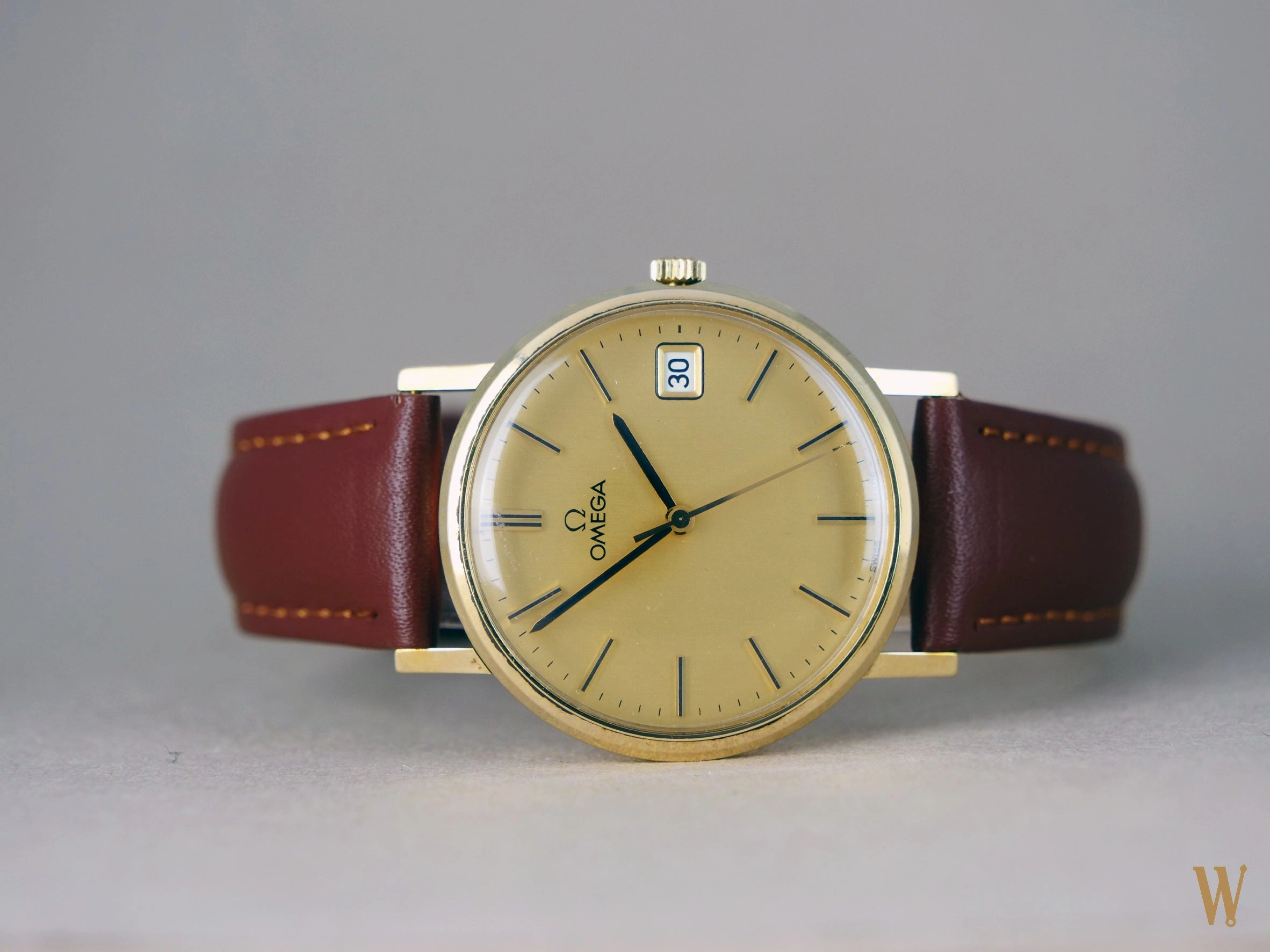 Omega Solid Gold Gents Dress watch