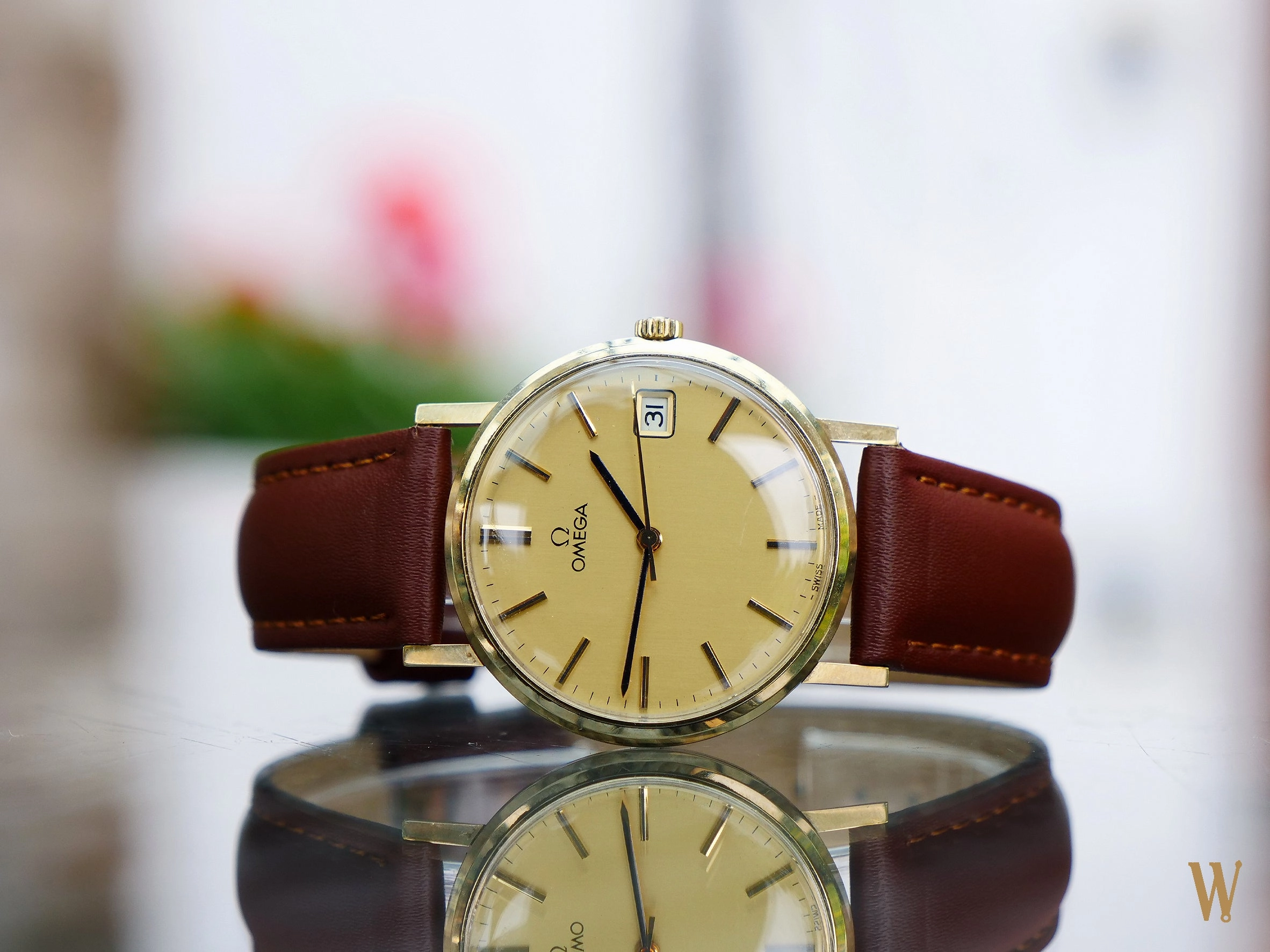 Omega Solid Gold Gents Dress watch