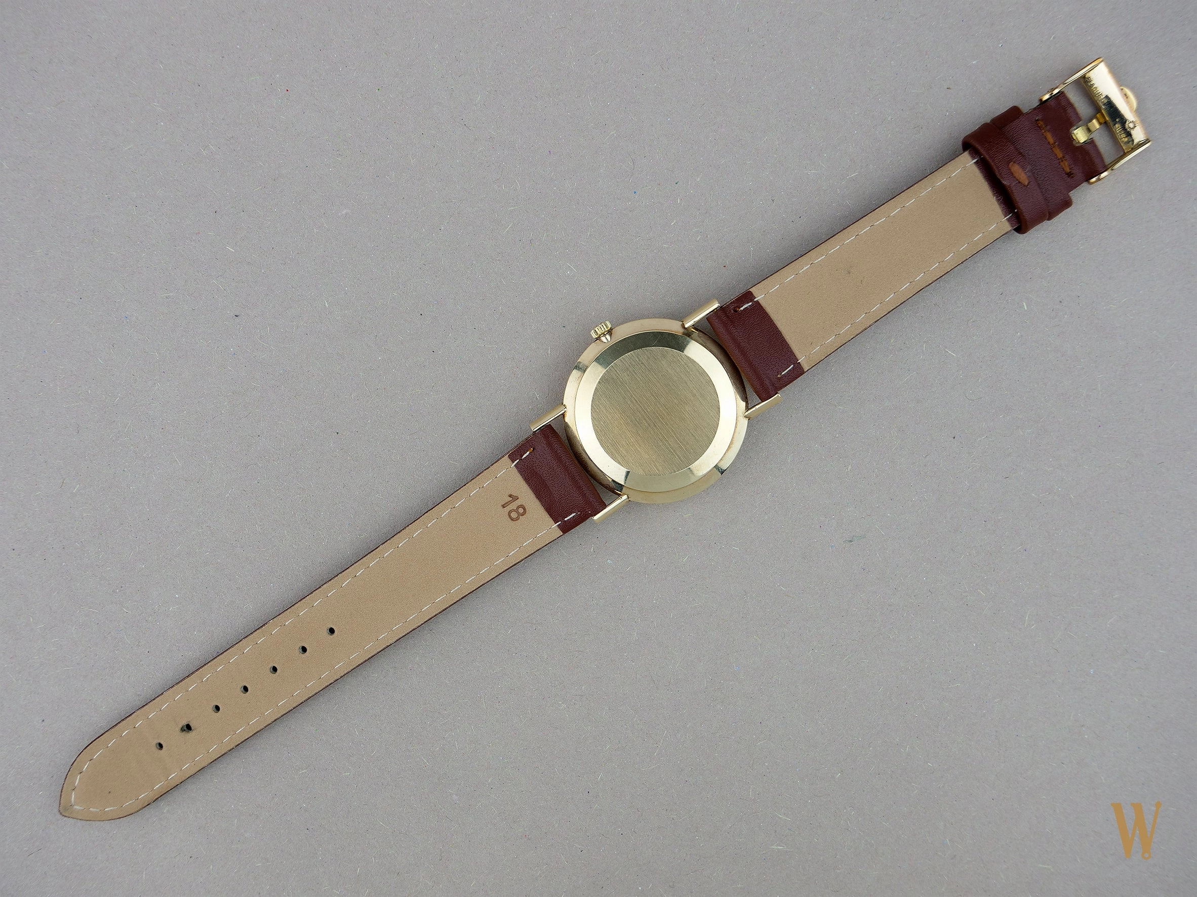Omega Solid Gold Gents Dress watch