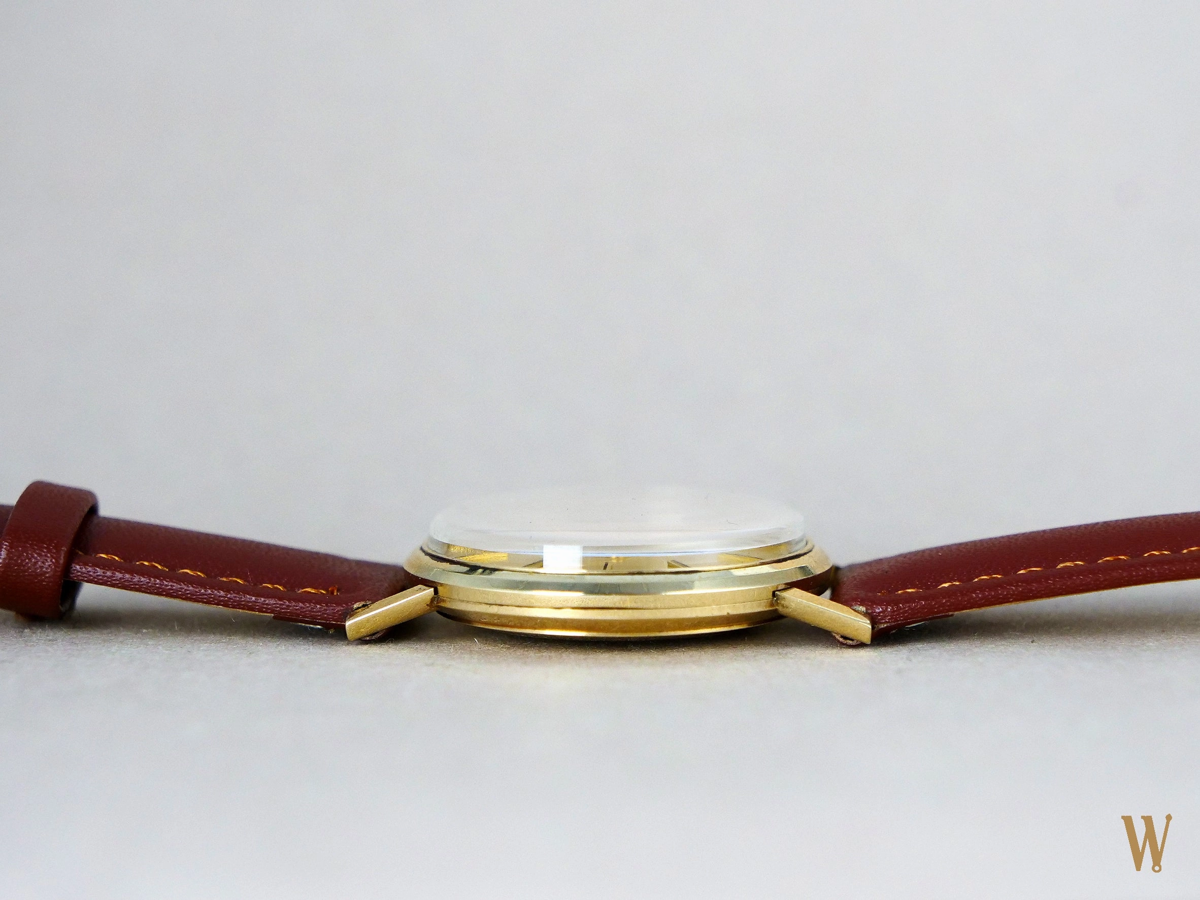 Omega Solid Gold Gents Dress watch