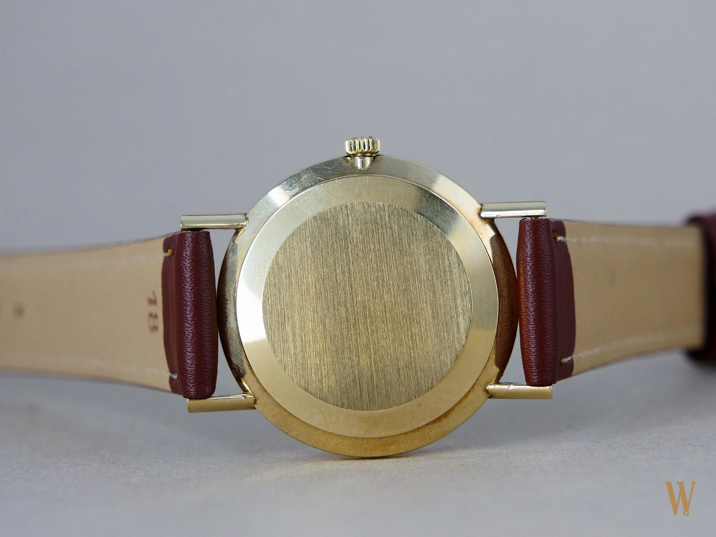 Omega Solid Gold Gents Dress watch