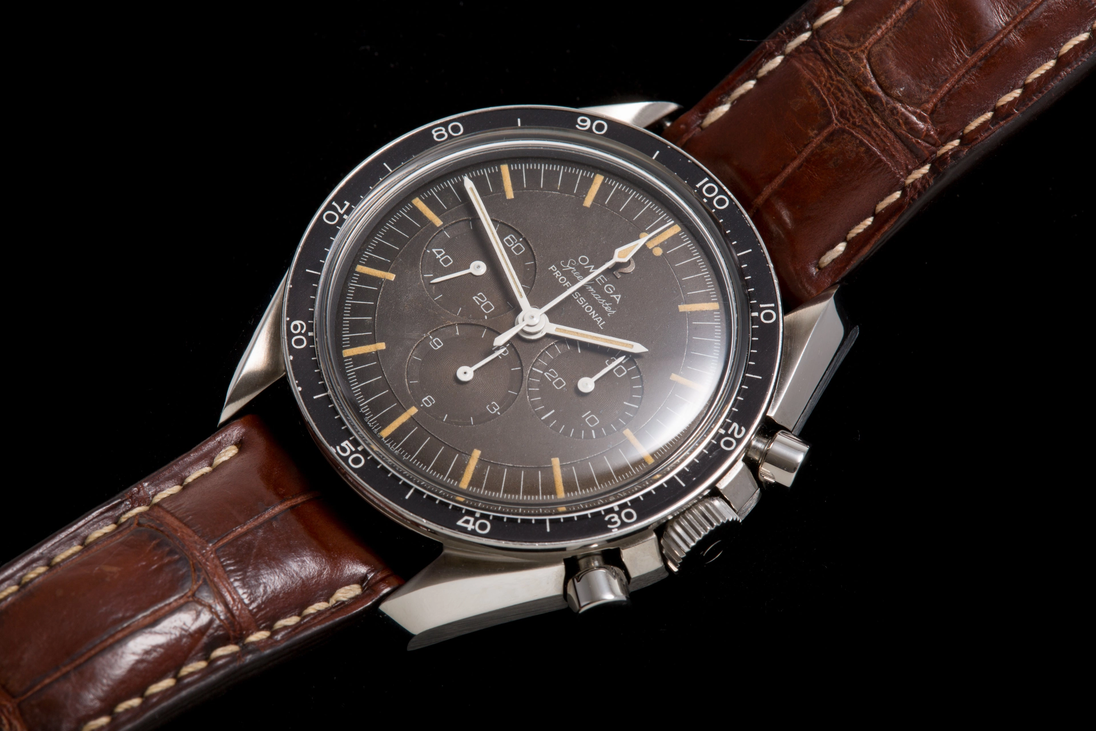 Omega Speedmaster 105.012 tropical dial