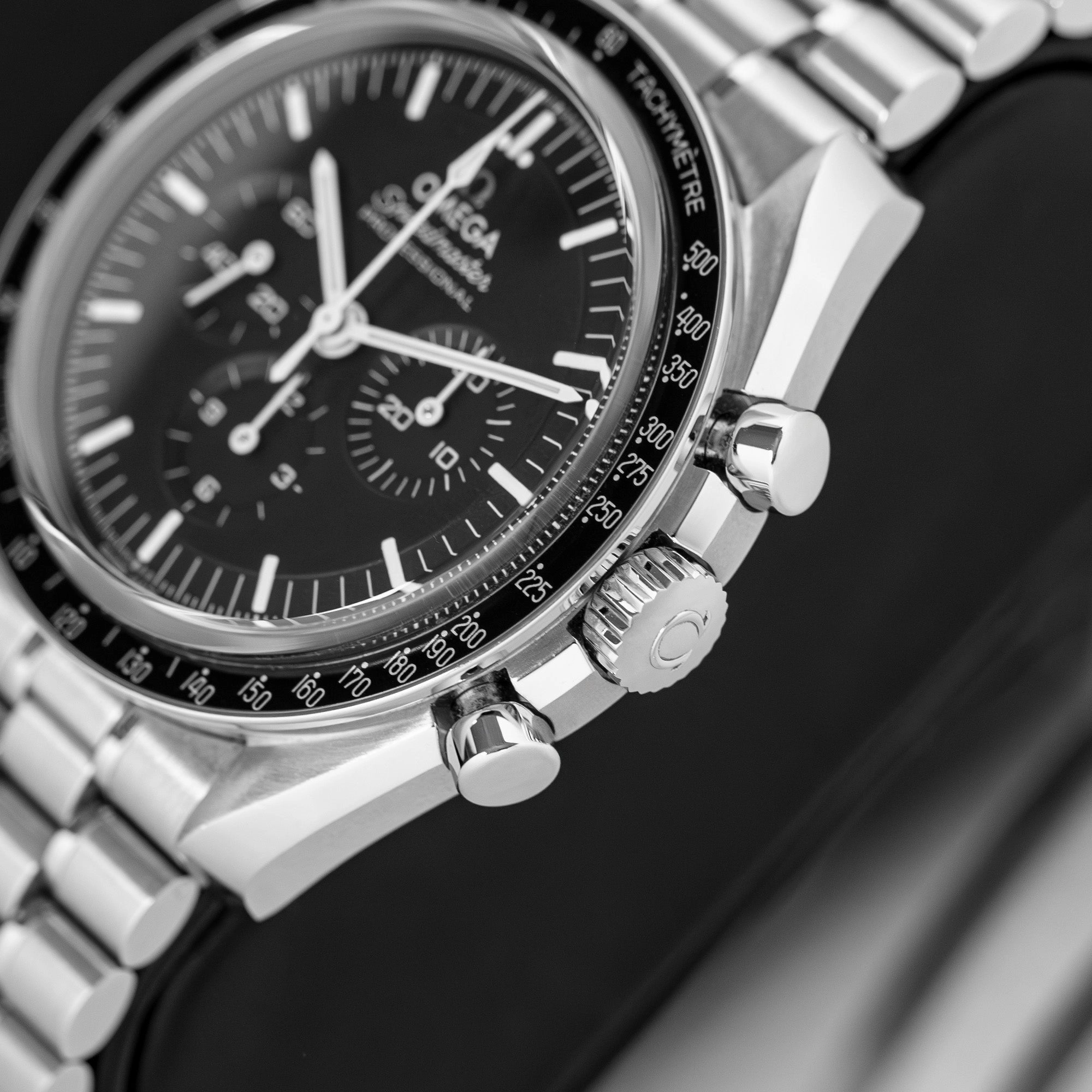 Omega Speedmaster 31030425001002