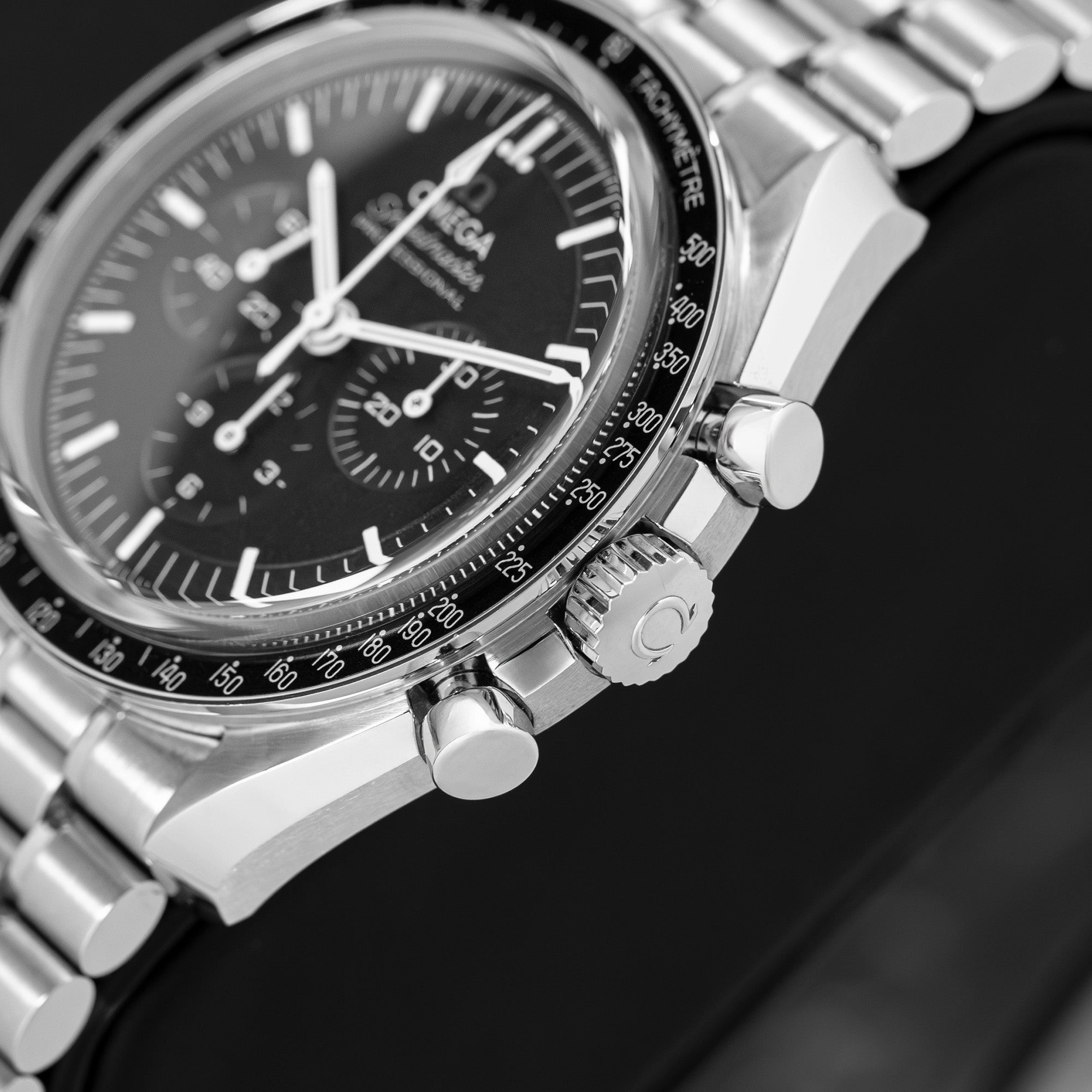 Omega Speedmaster 31030425001002
